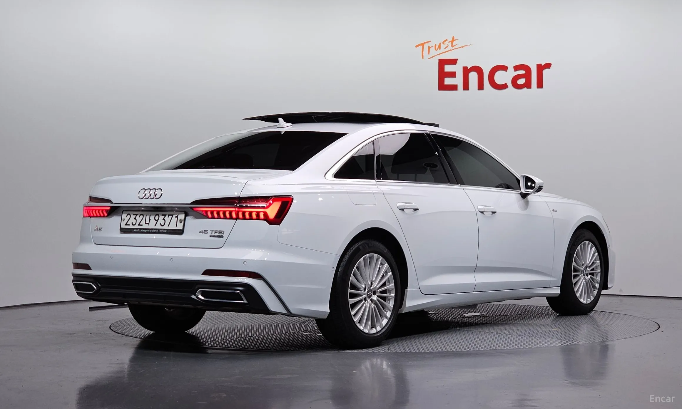 Audi A6 (C8)