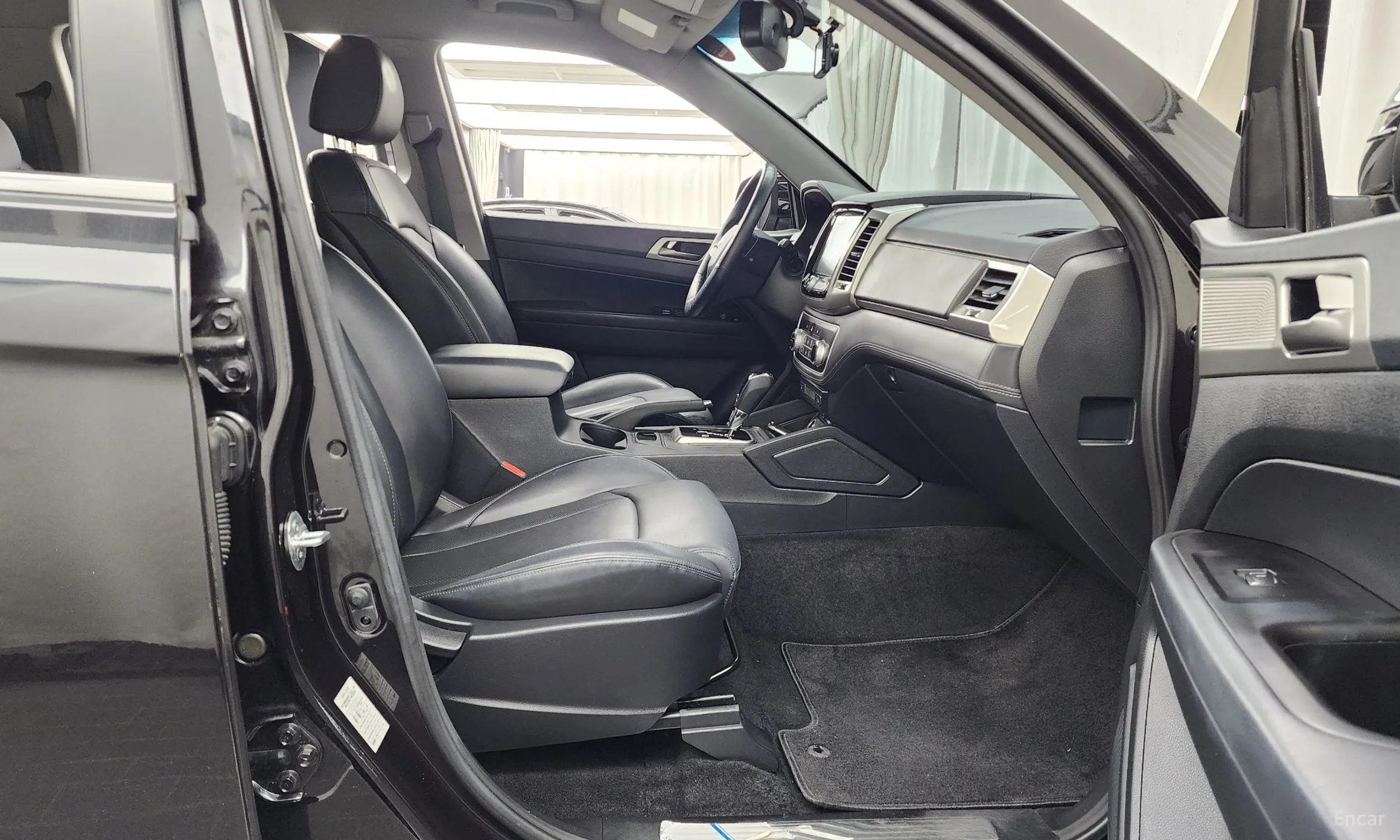KG Mobility (SsangYong) Rexton Sports превью 11