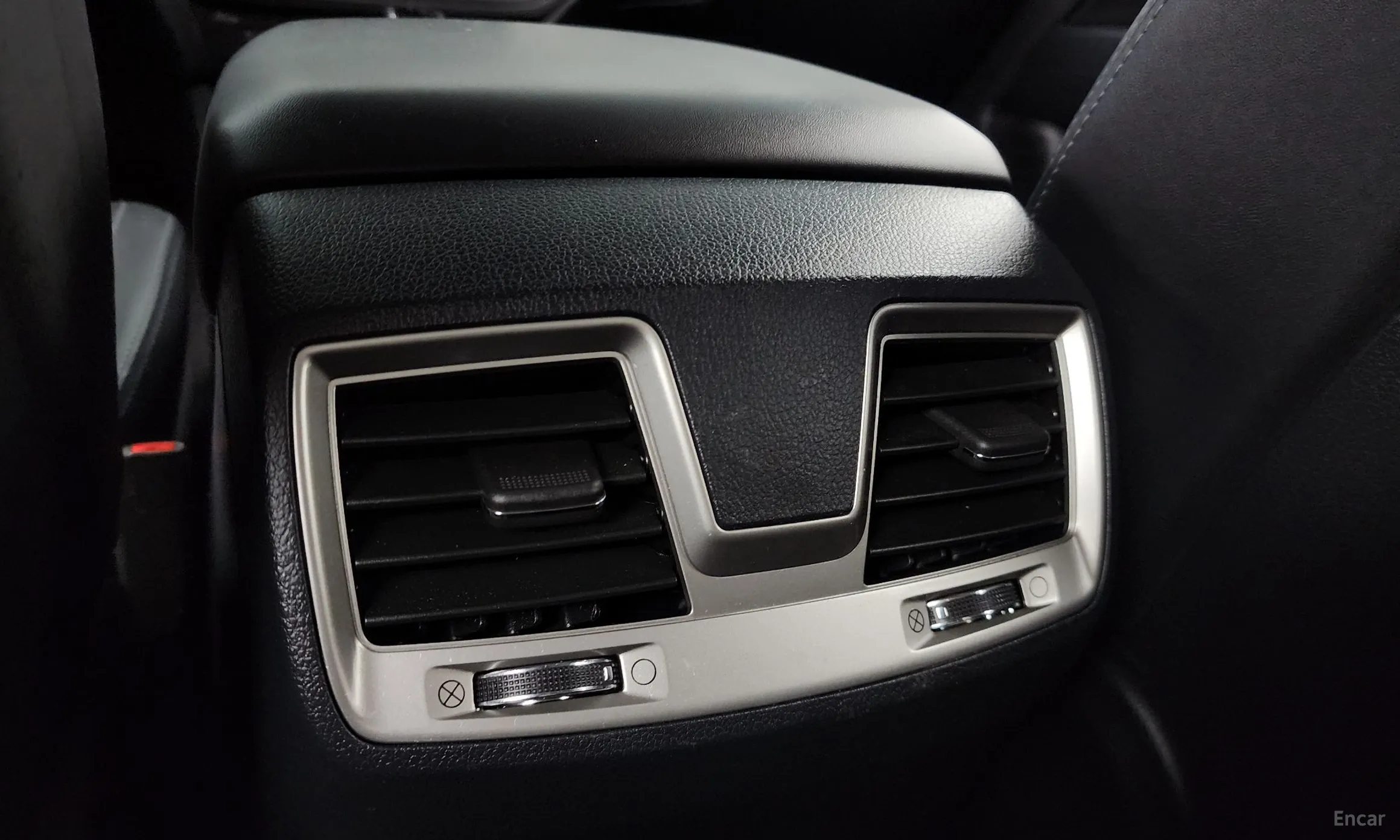 KG Mobility (SsangYong) Rexton Sports превью 19