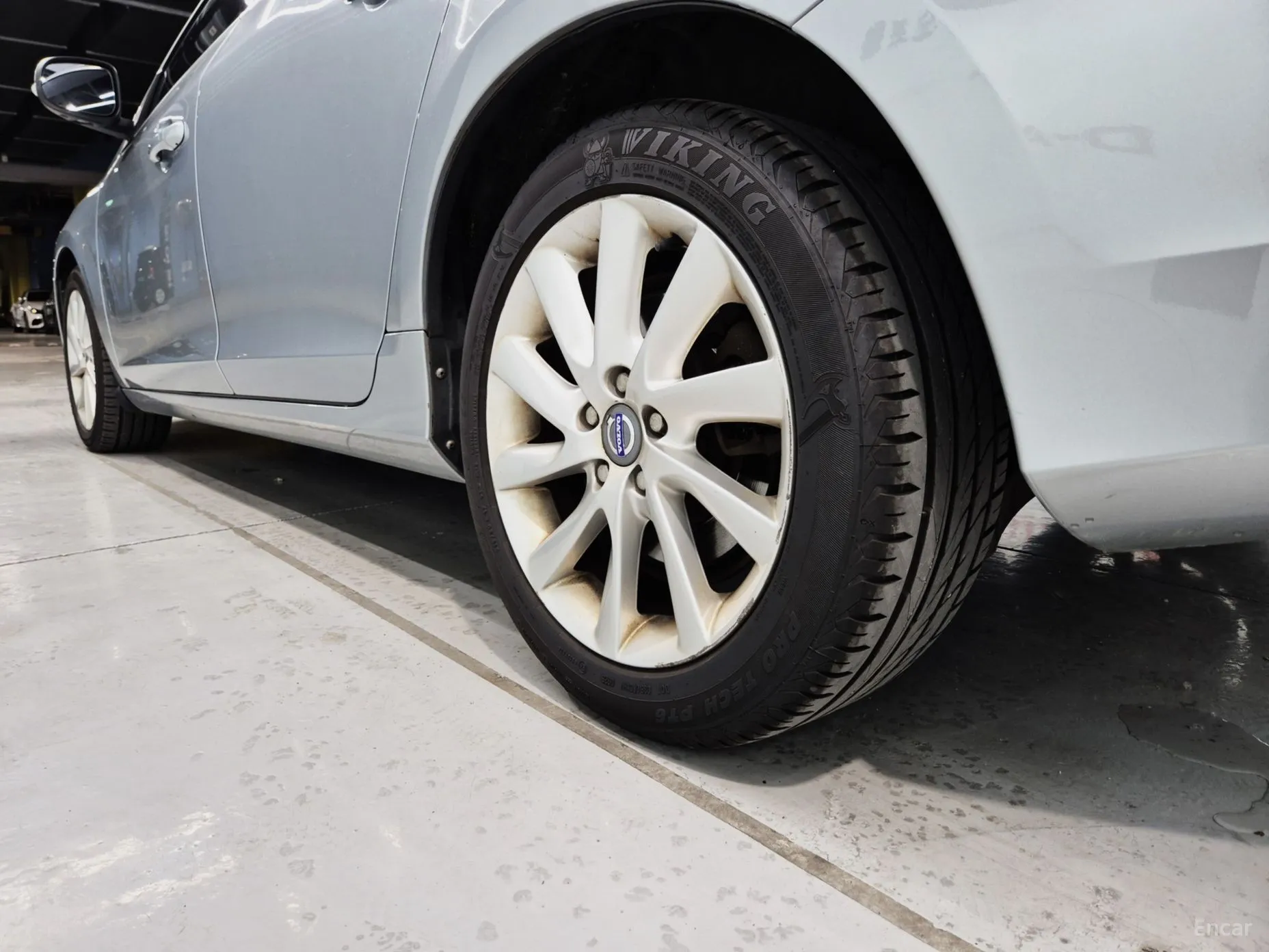 Volvo S60 превью 20