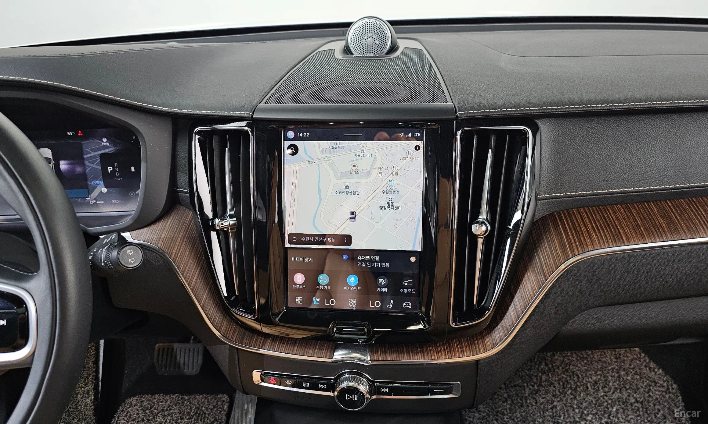 Volvo XC60 Gen 2 превью 13