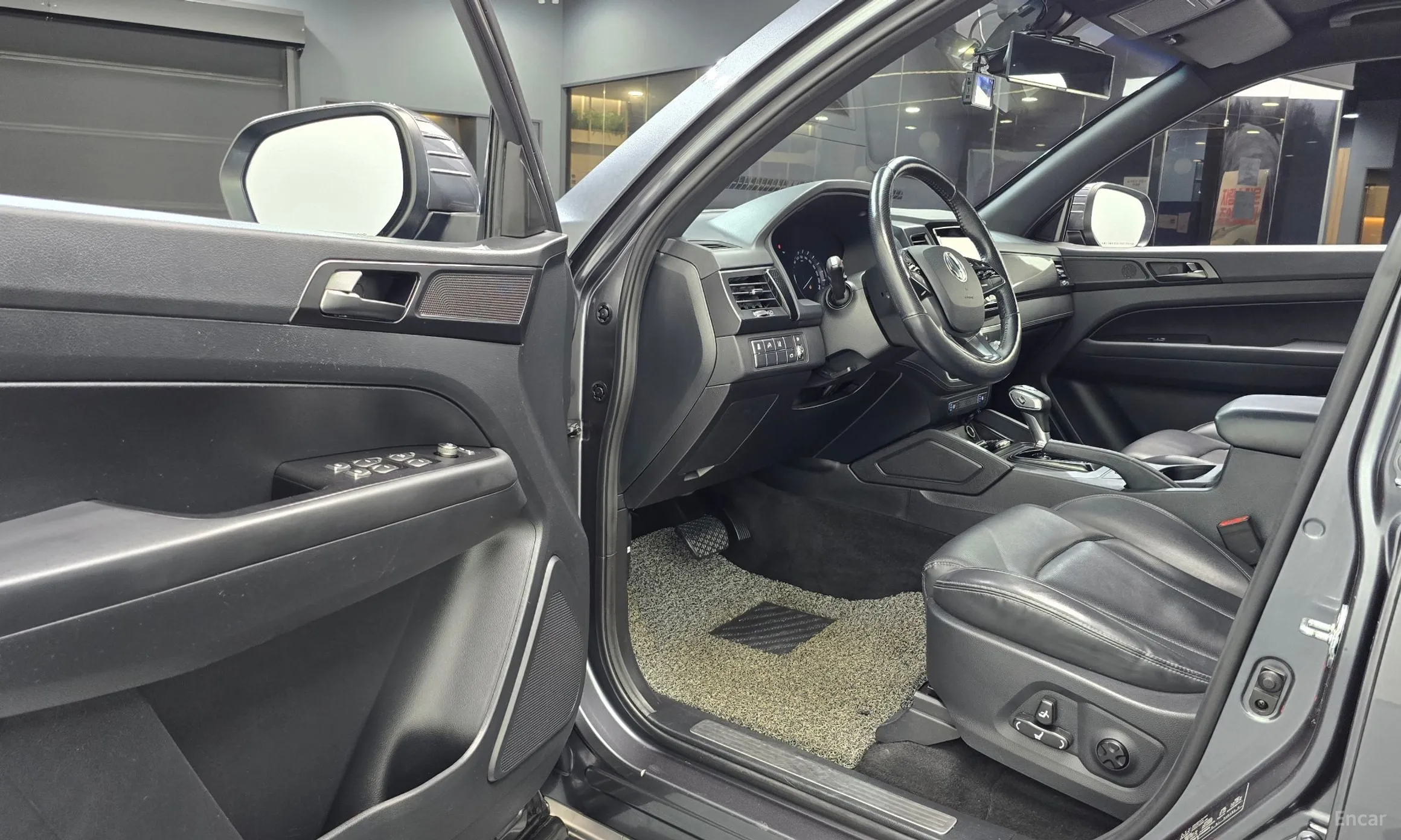 KG Mobility (SsangYong) Rexton Sports Khan превью 10