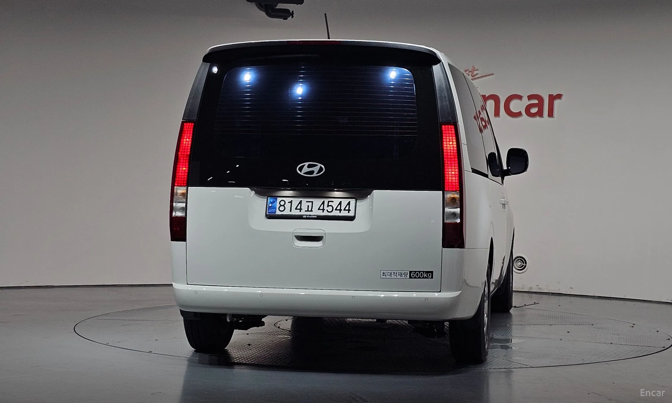 Hyundai Staria превью 4