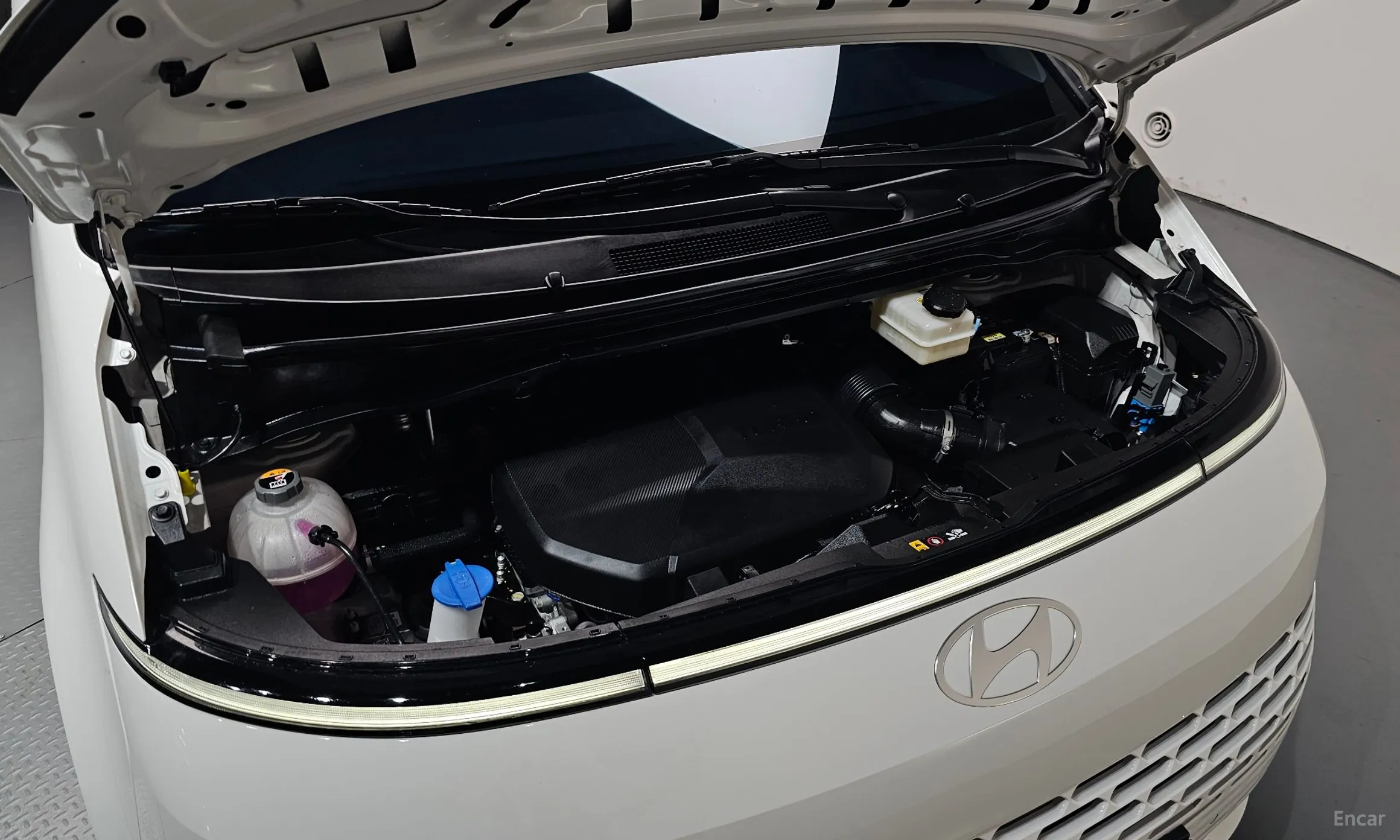 Hyundai Staria превью 6