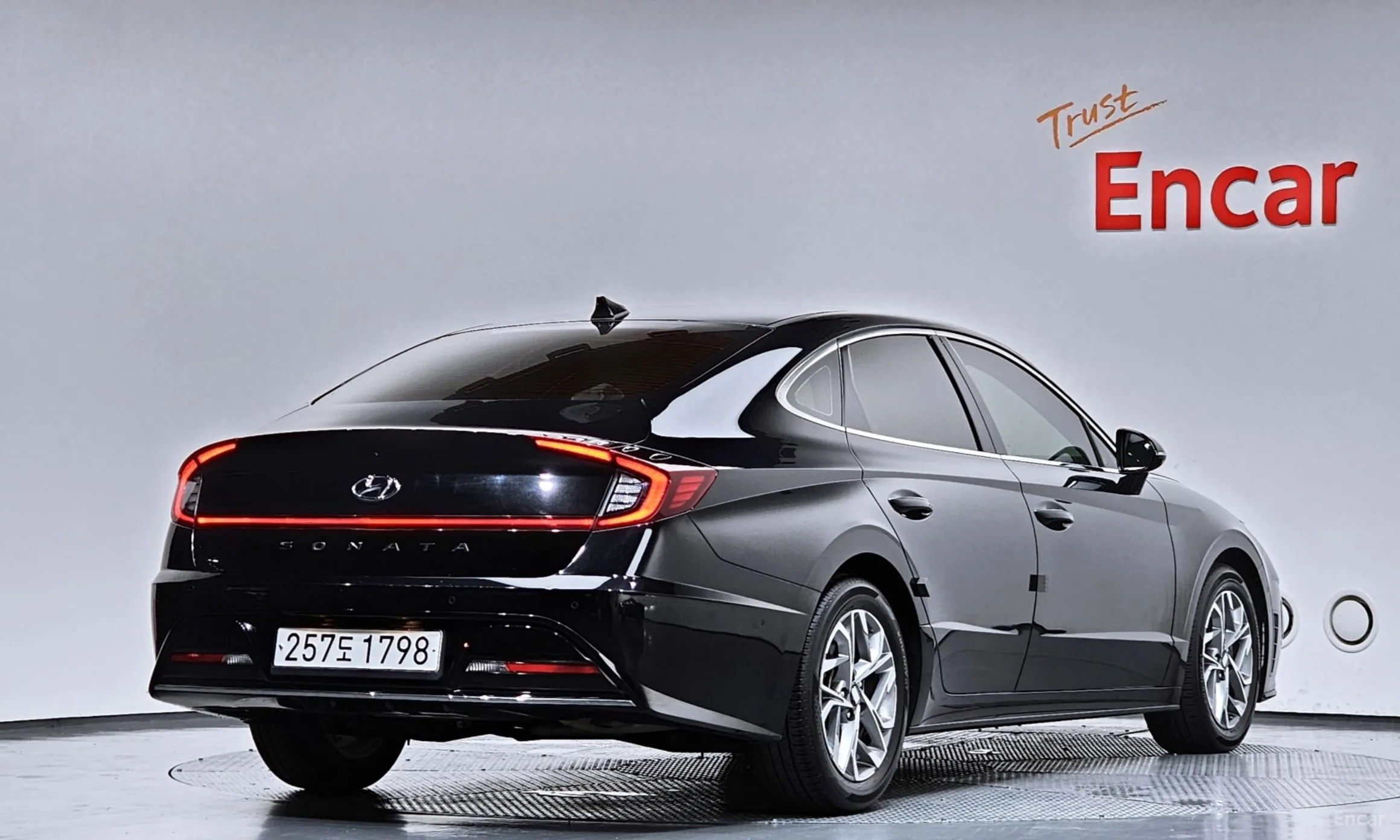Hyundai Sonata (DN8)