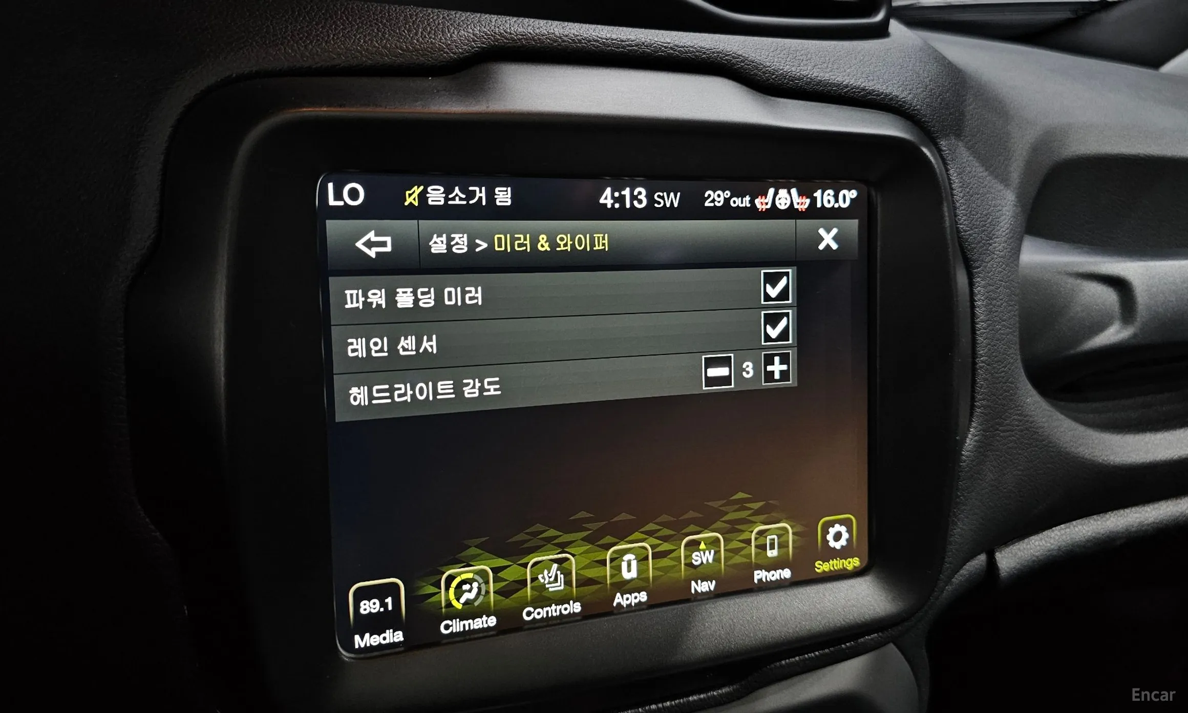 Jeep Renegade превью 18