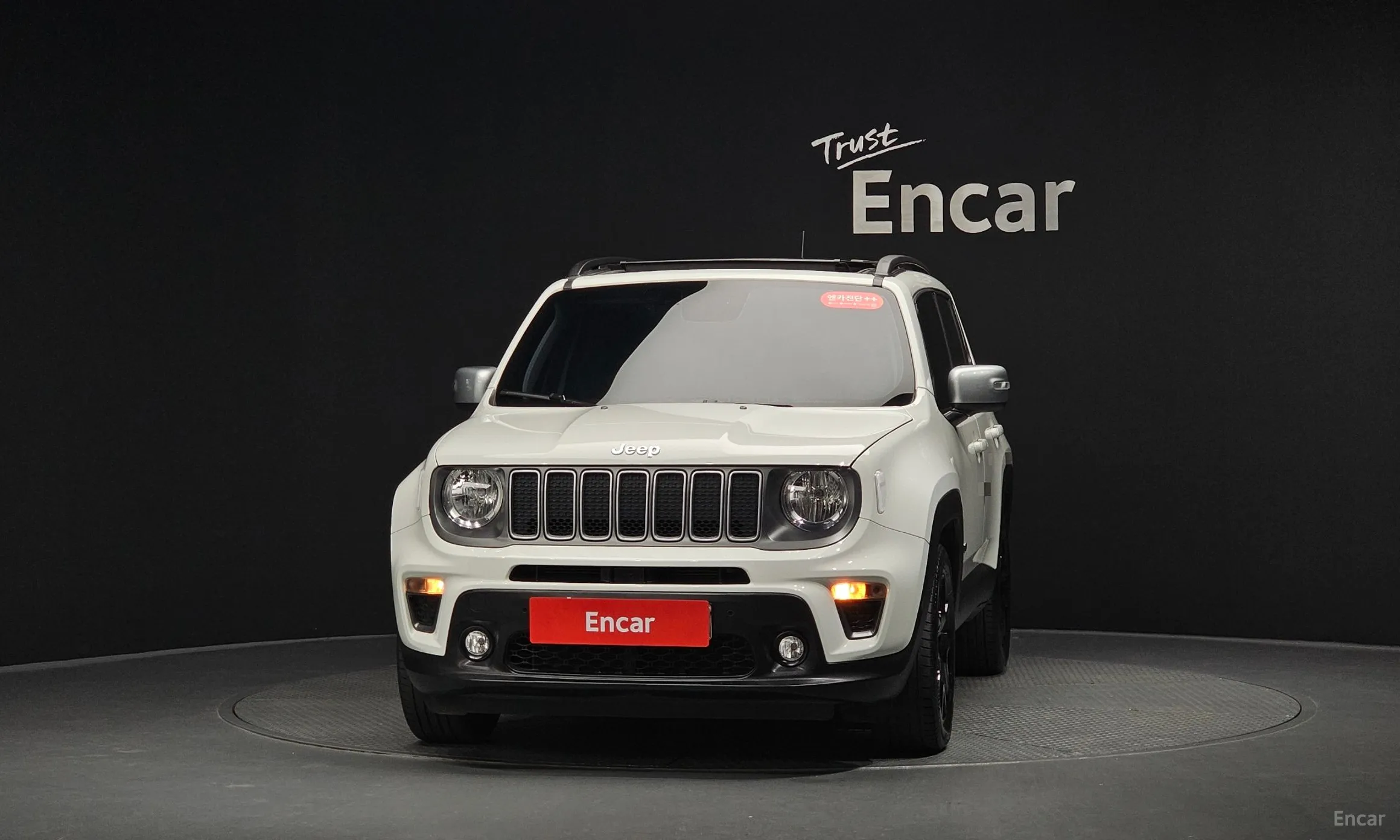 Jeep Renegade превью 3