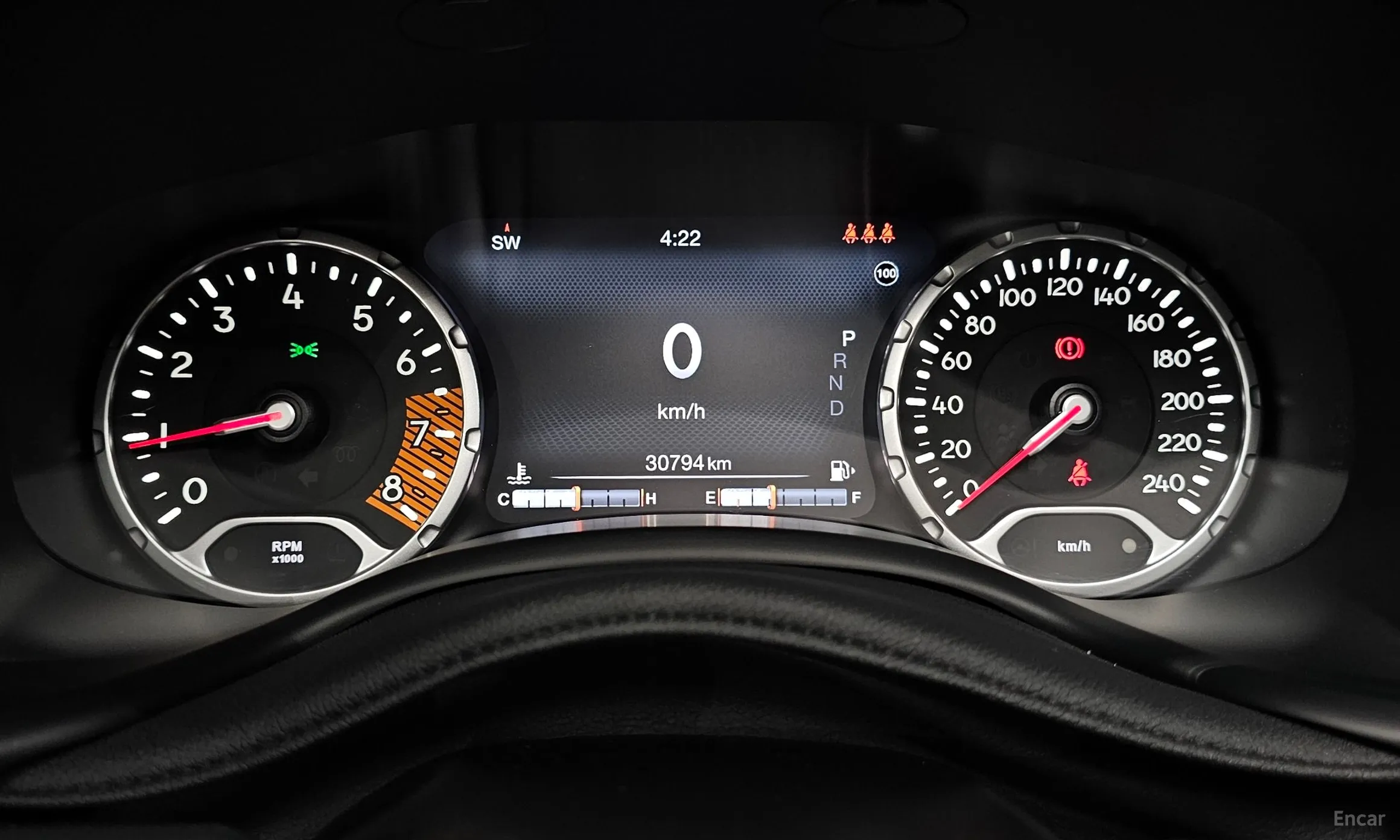 Jeep Renegade превью 8