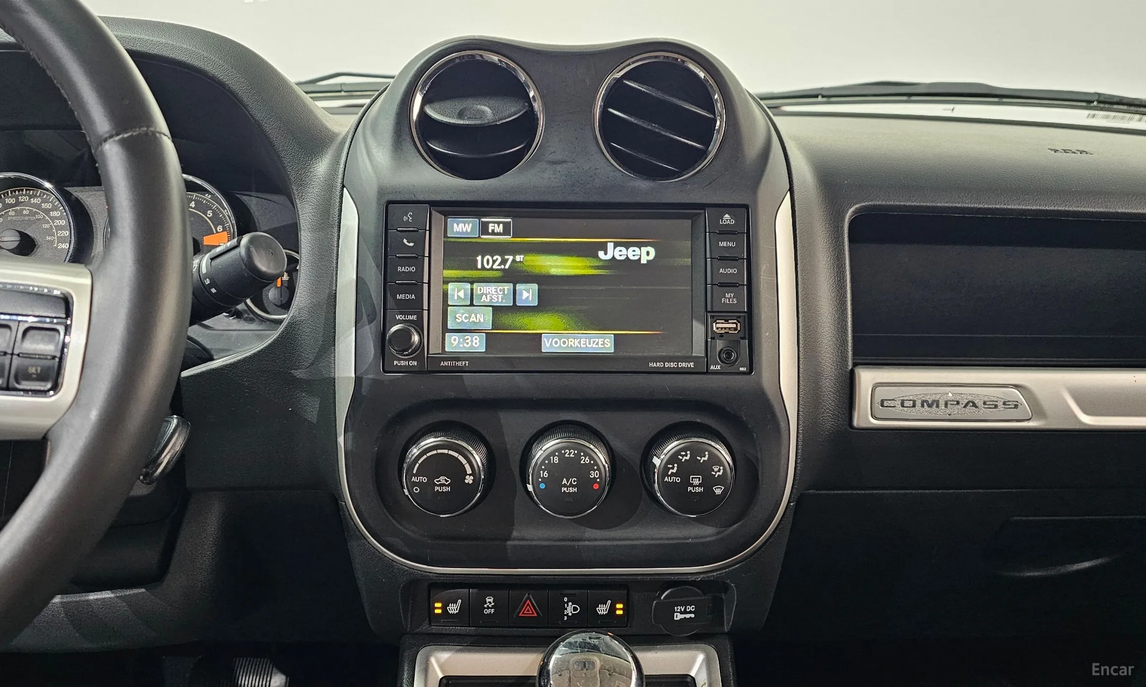 Jeep Compass превью 13