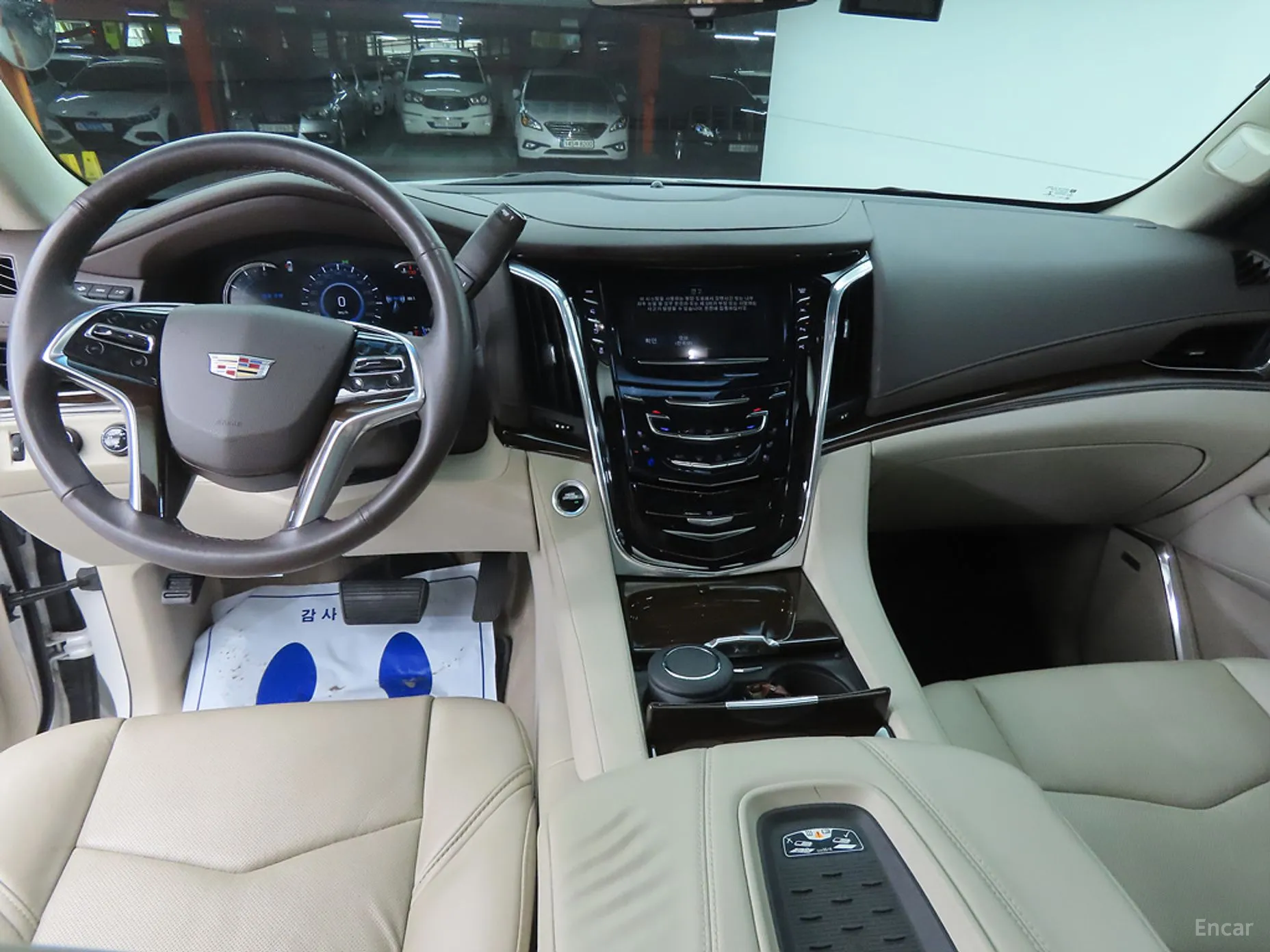 Cadillac Escalade превью 7
