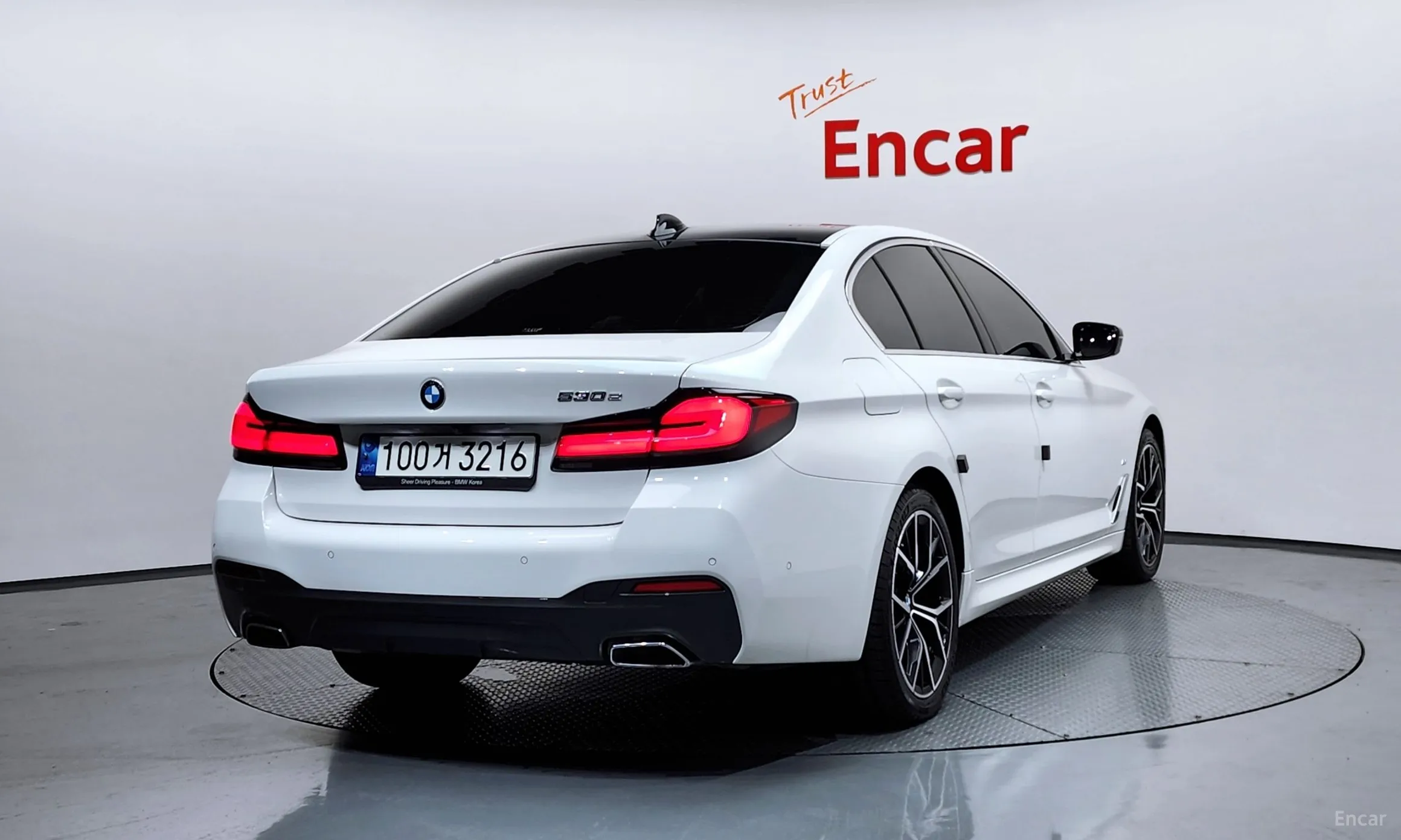 BMW 5 Series (G30)