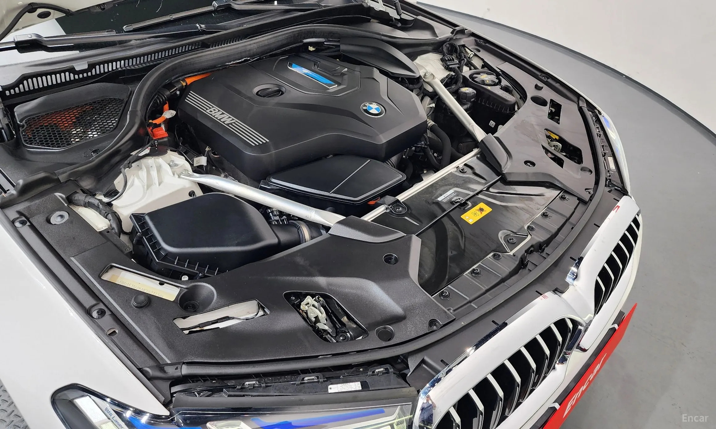 BMW 5 Series (G30) превью 6