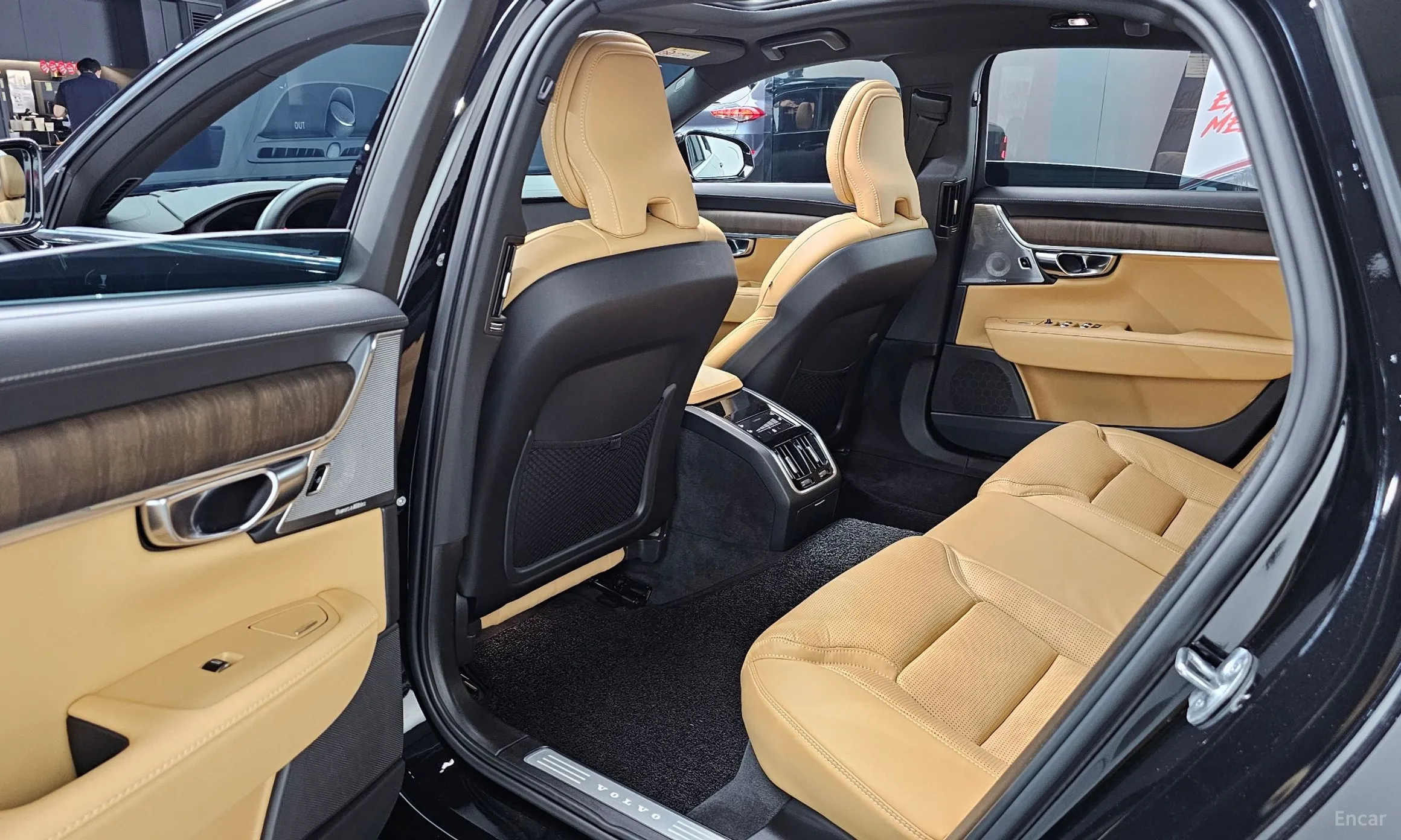 Volvo S90 превью 12