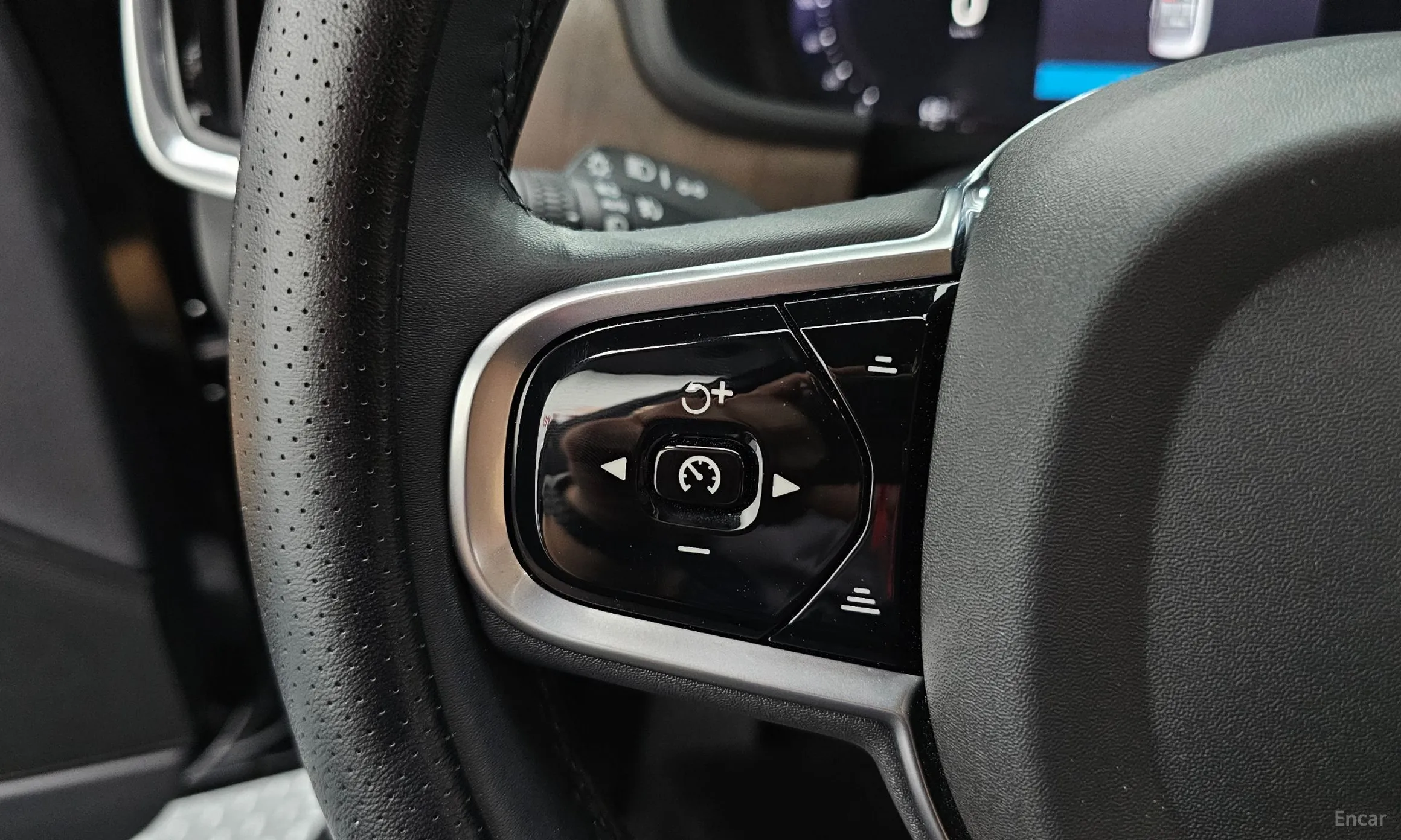 Volvo S90 превью 16