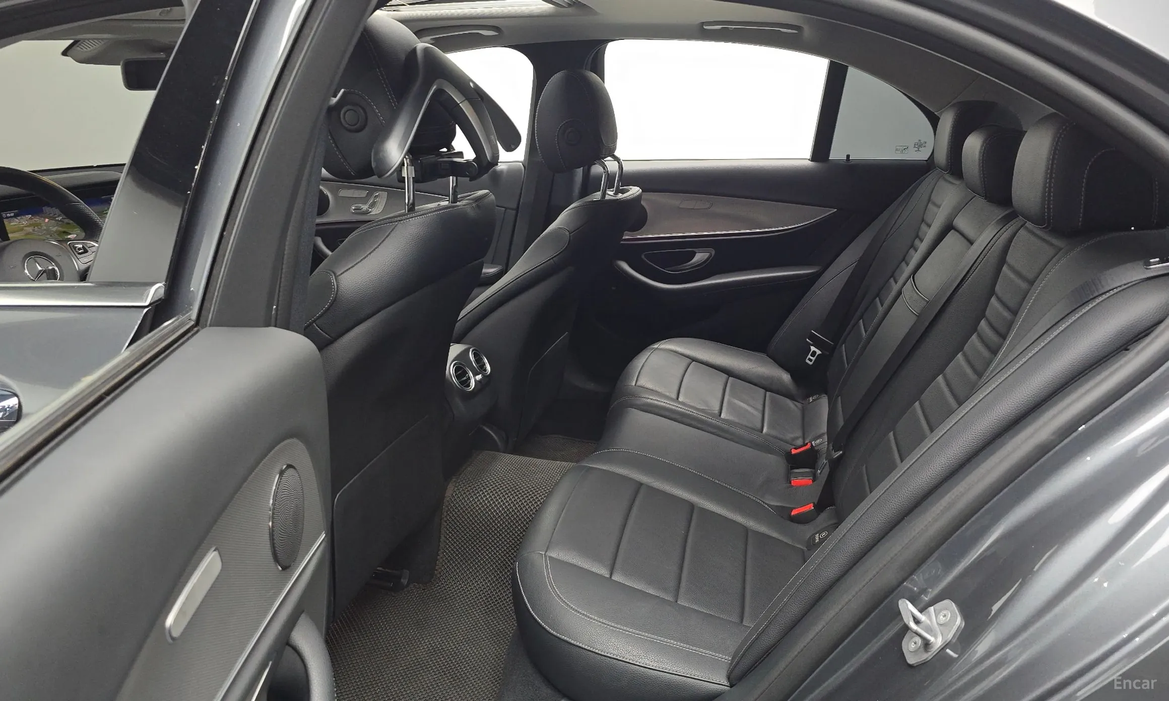 Mercedes Benz E-Class W213 превью 12