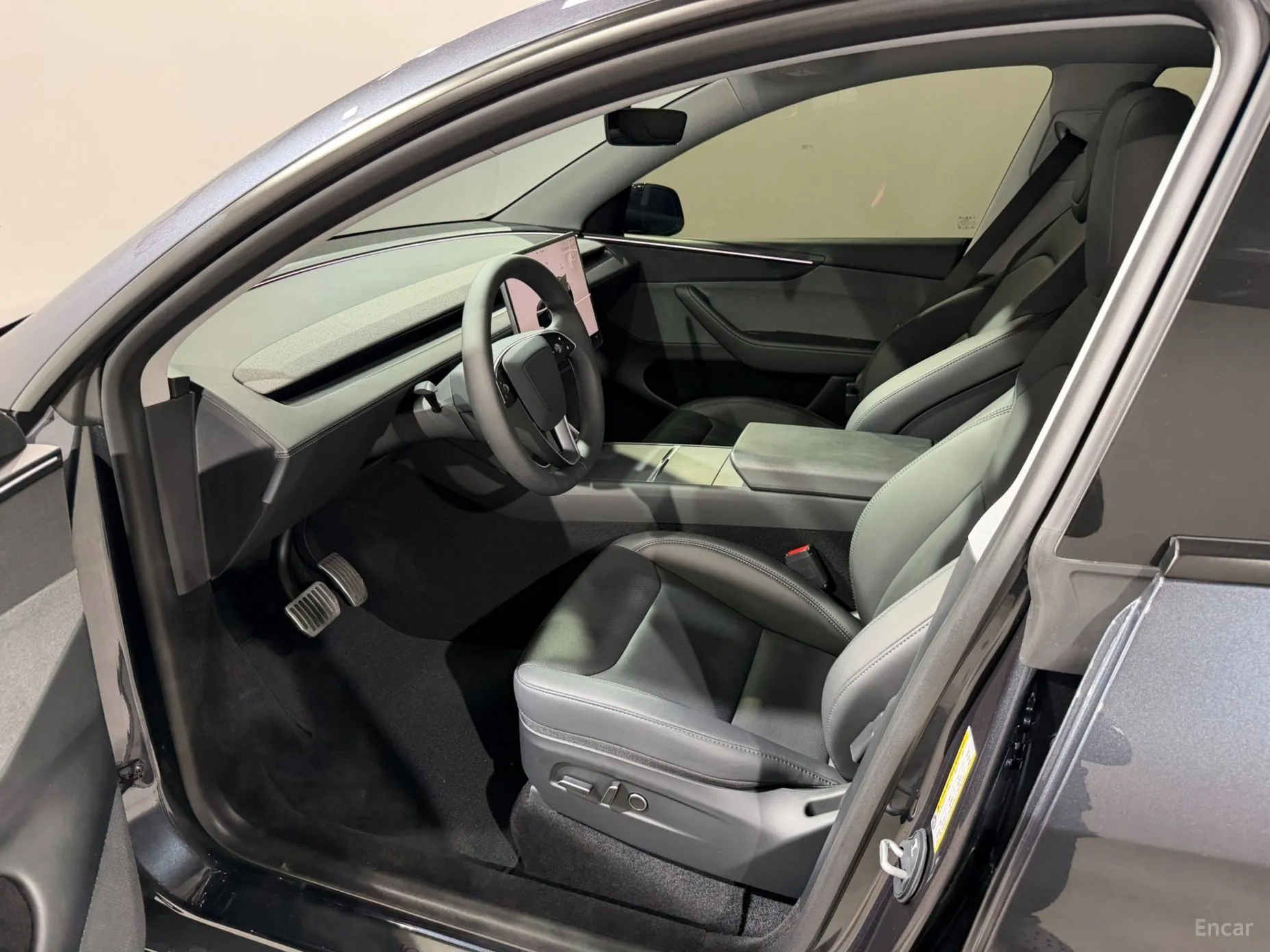 Tesla Model Y превью 10