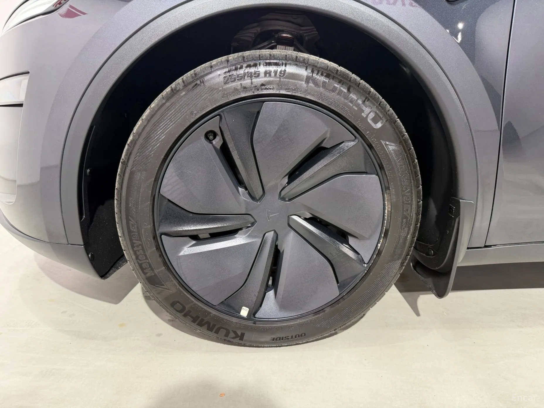 Tesla Model Y превью 5