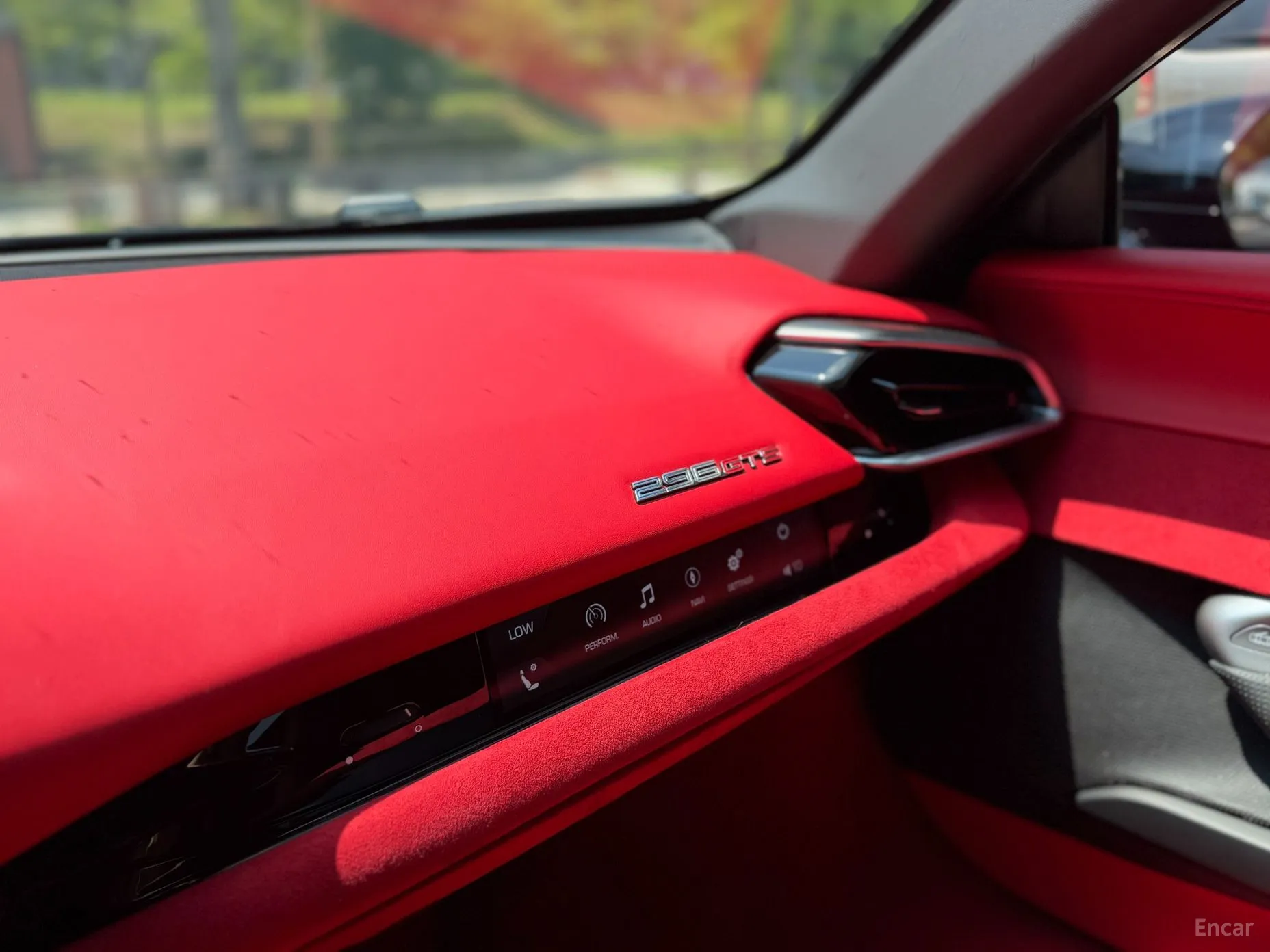 Ferrari 296 GTS превью 12
