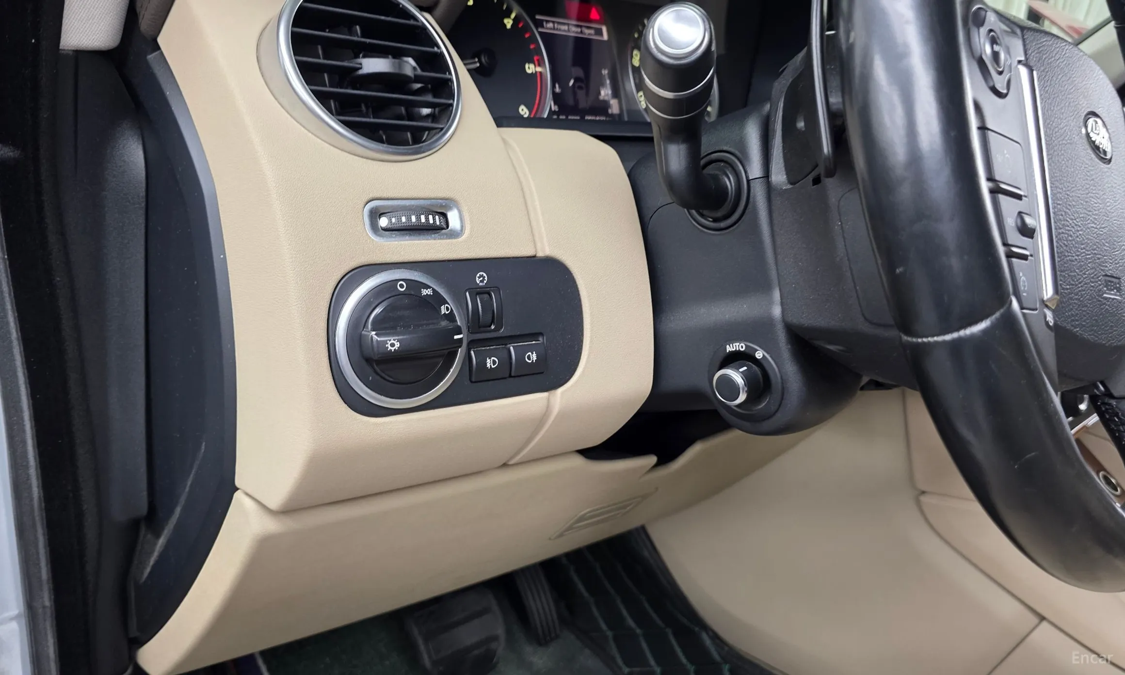 Land Rover Discovery 4 превью 16