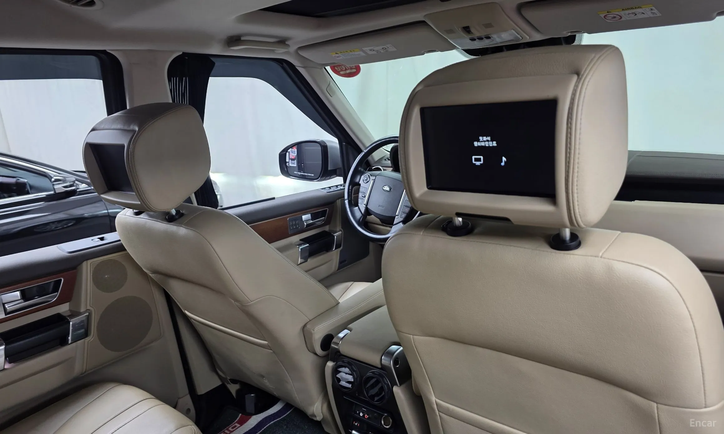 Land Rover Discovery 4 превью 17