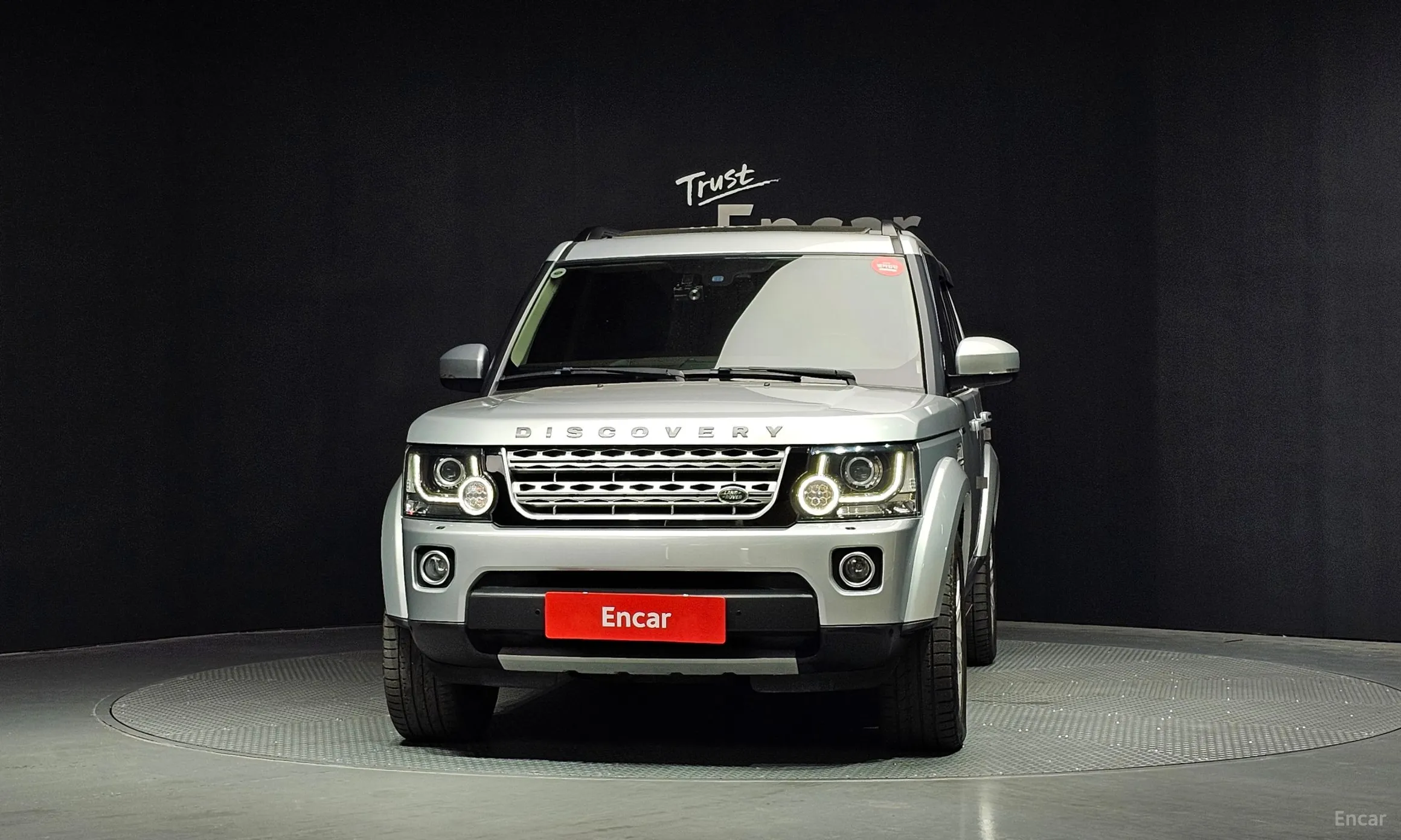 Land Rover Discovery 4 превью 3