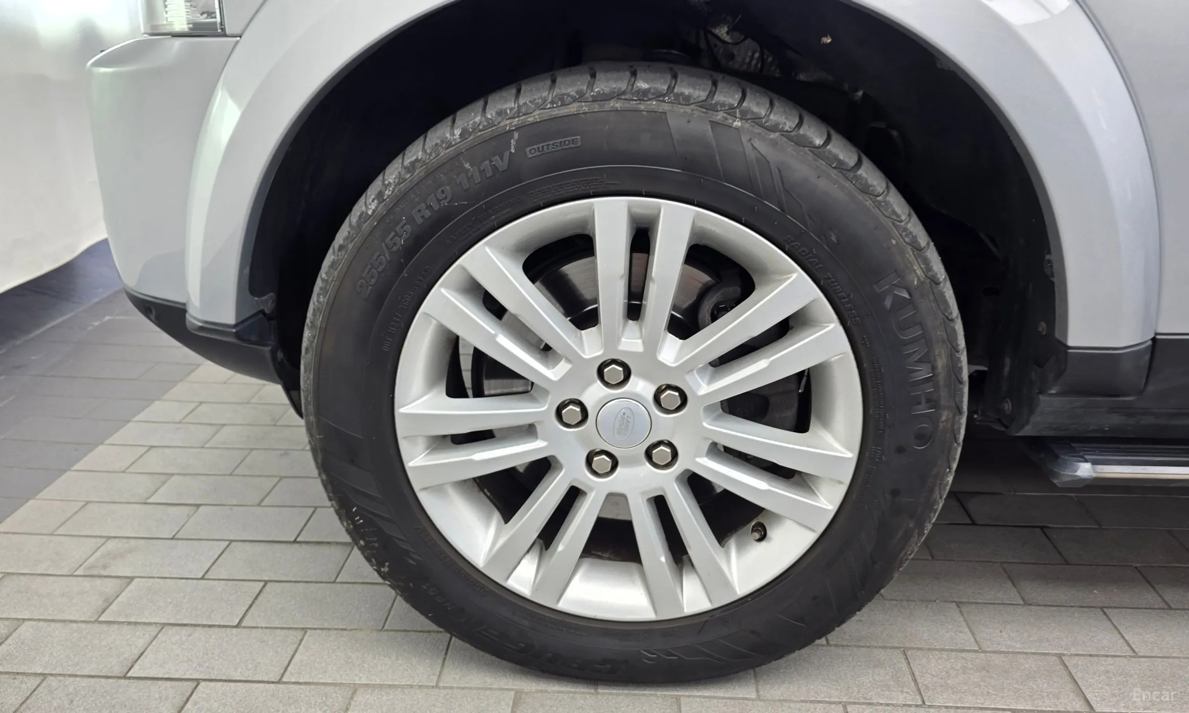 Land Rover Discovery 4 превью 5