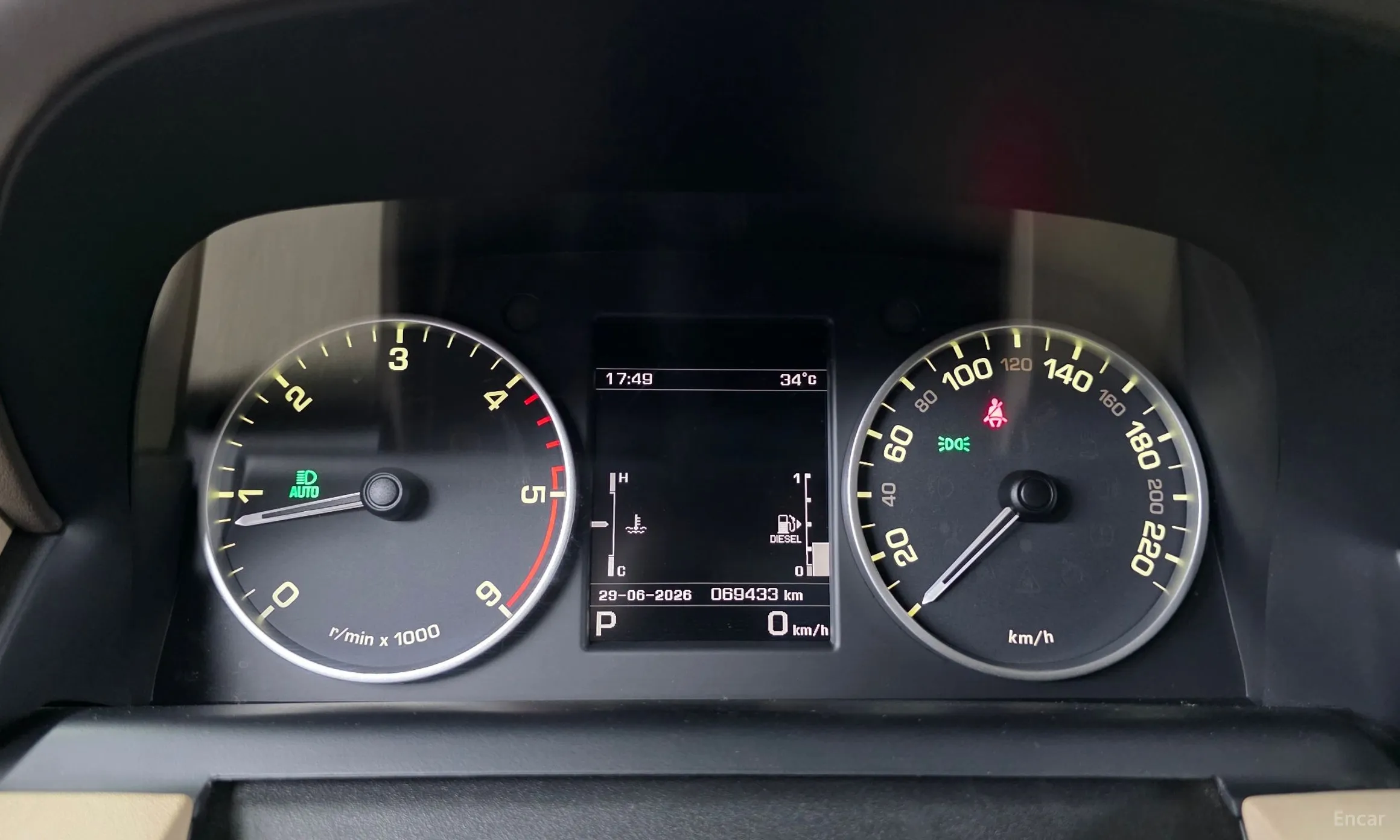 Land Rover Discovery 4 превью 8