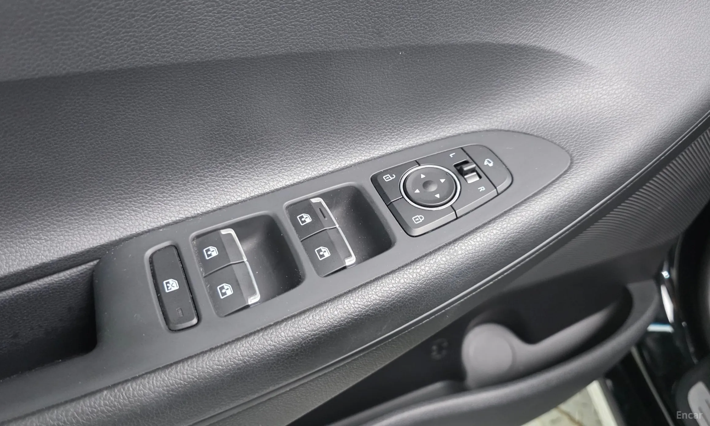 Hyundai Grandeur IG превью 20