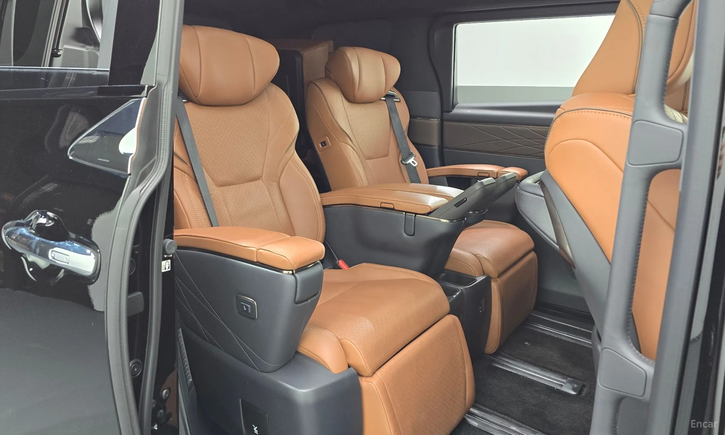 Toyota Alphard 4th Generation превью 11
