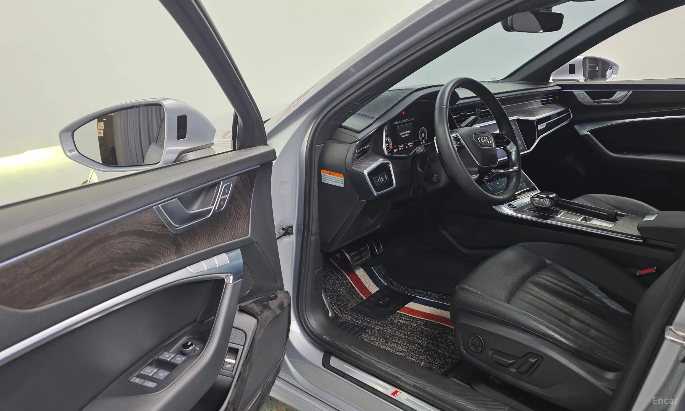 Audi A6 (C8) превью 13