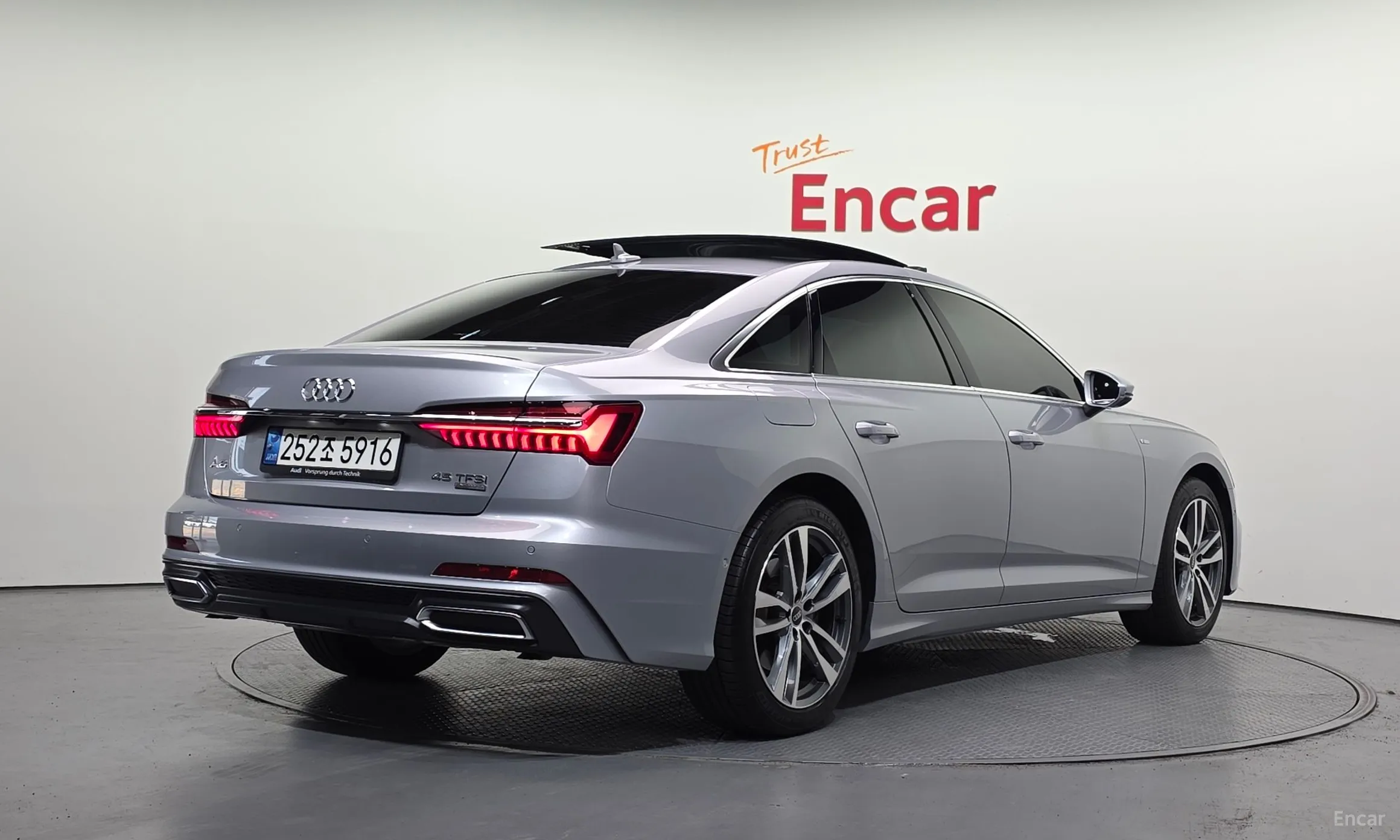 Audi A6 (C8)