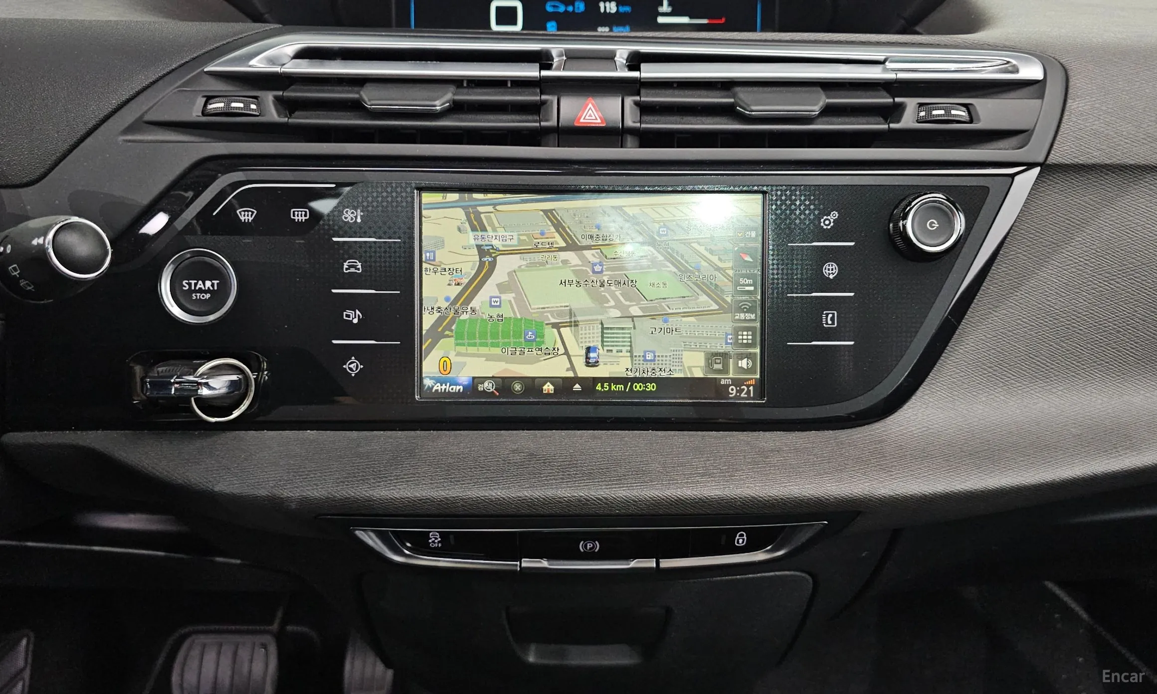 Citroën/DS Grand C4 Picasso превью 12