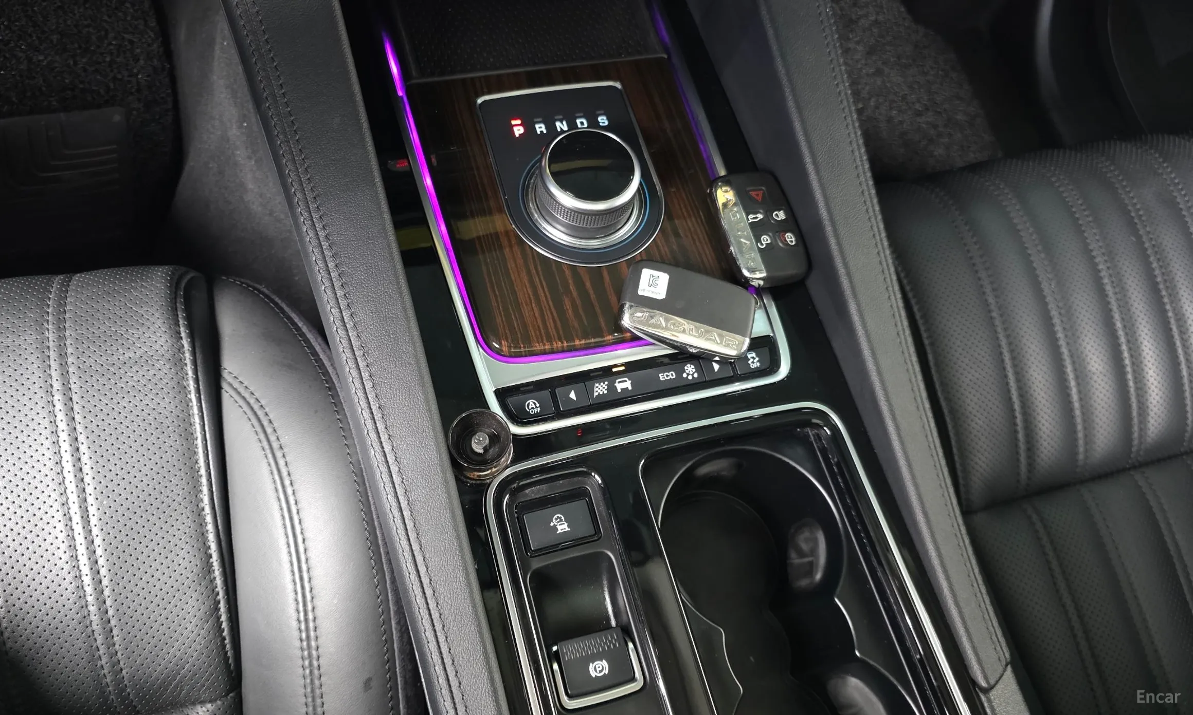 Jaguar F-PACE превью 9