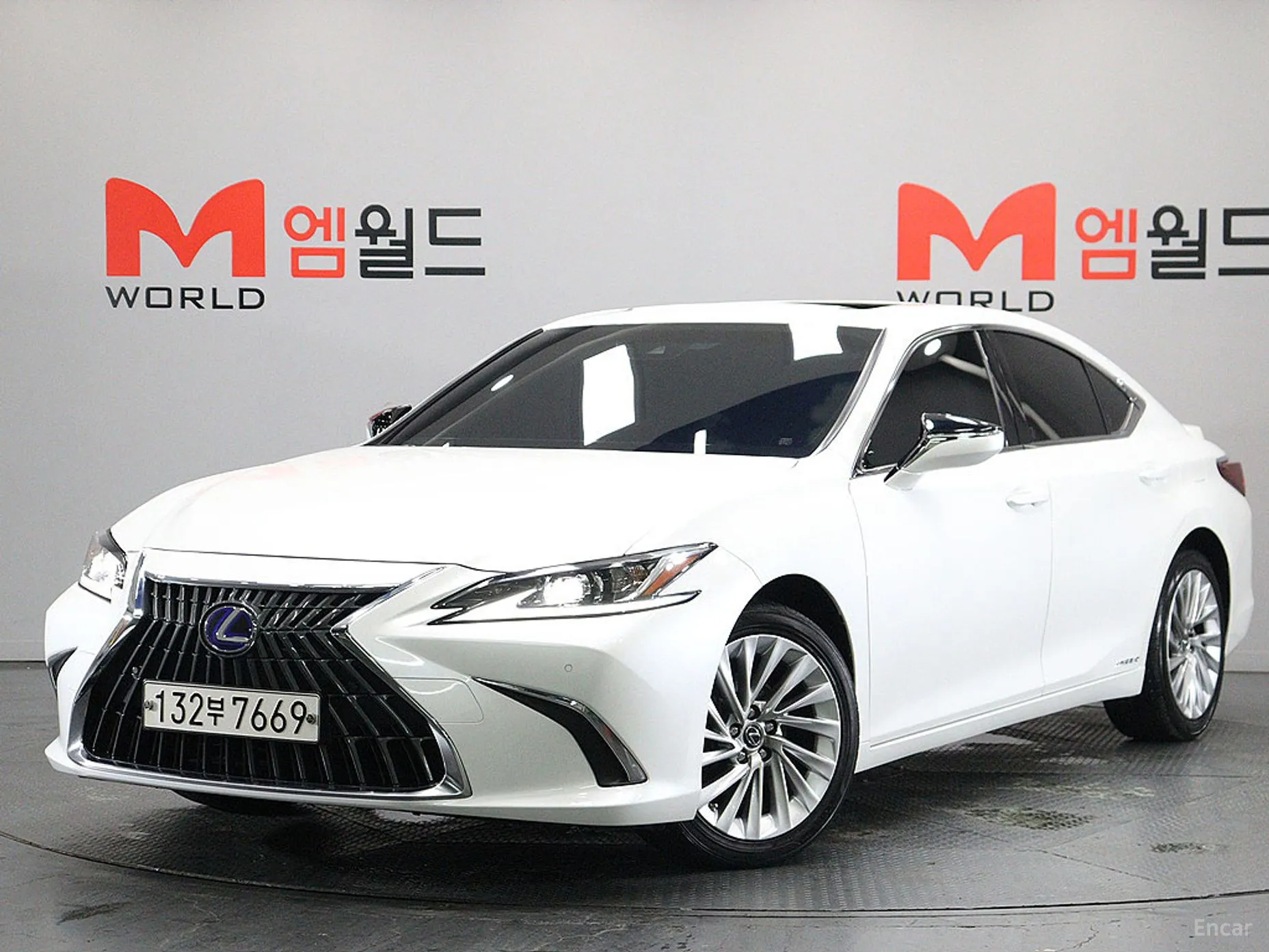 Lexus ES300h 7th Generation