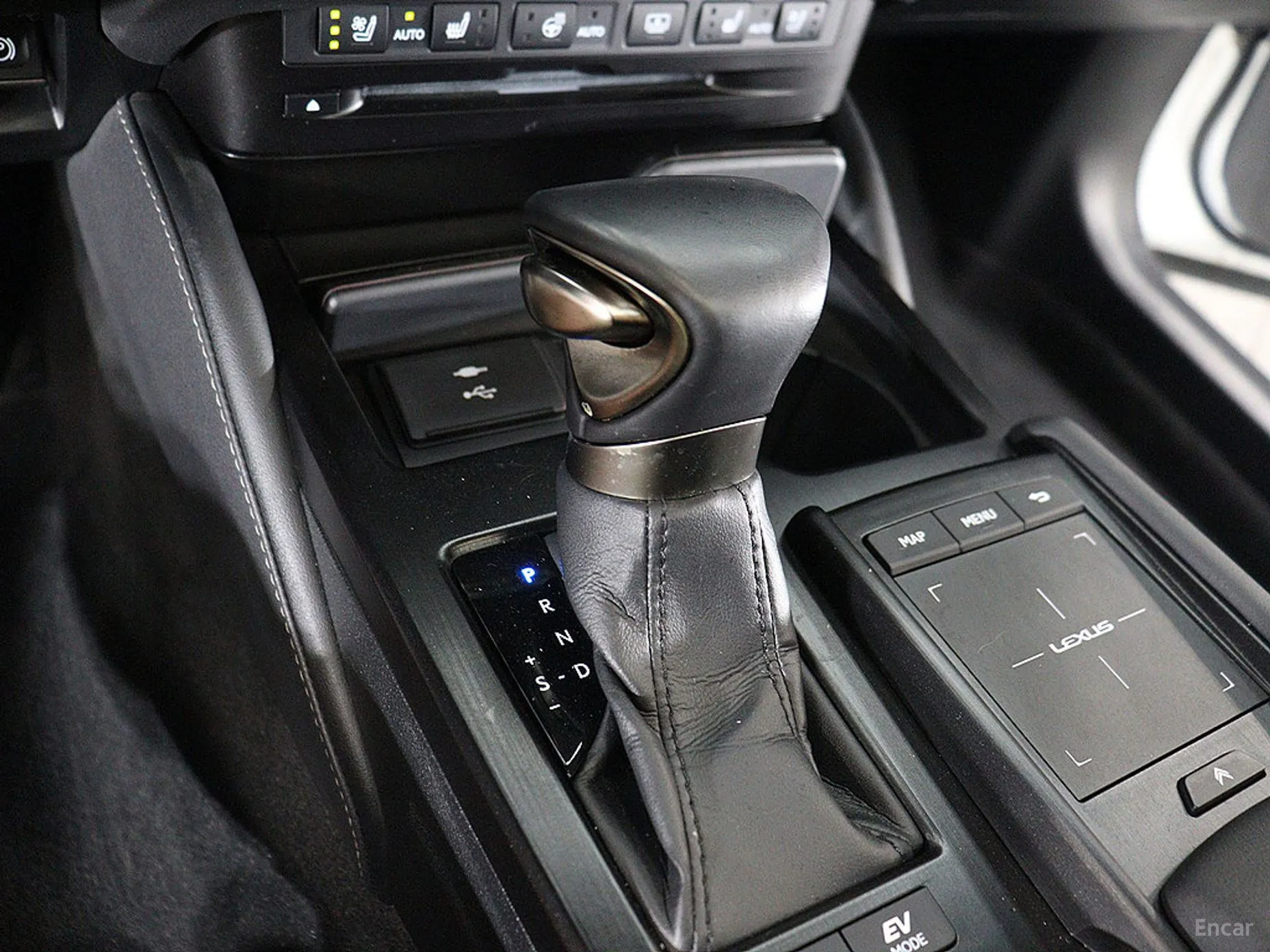 Lexus ES300h 7th Generation превью 8