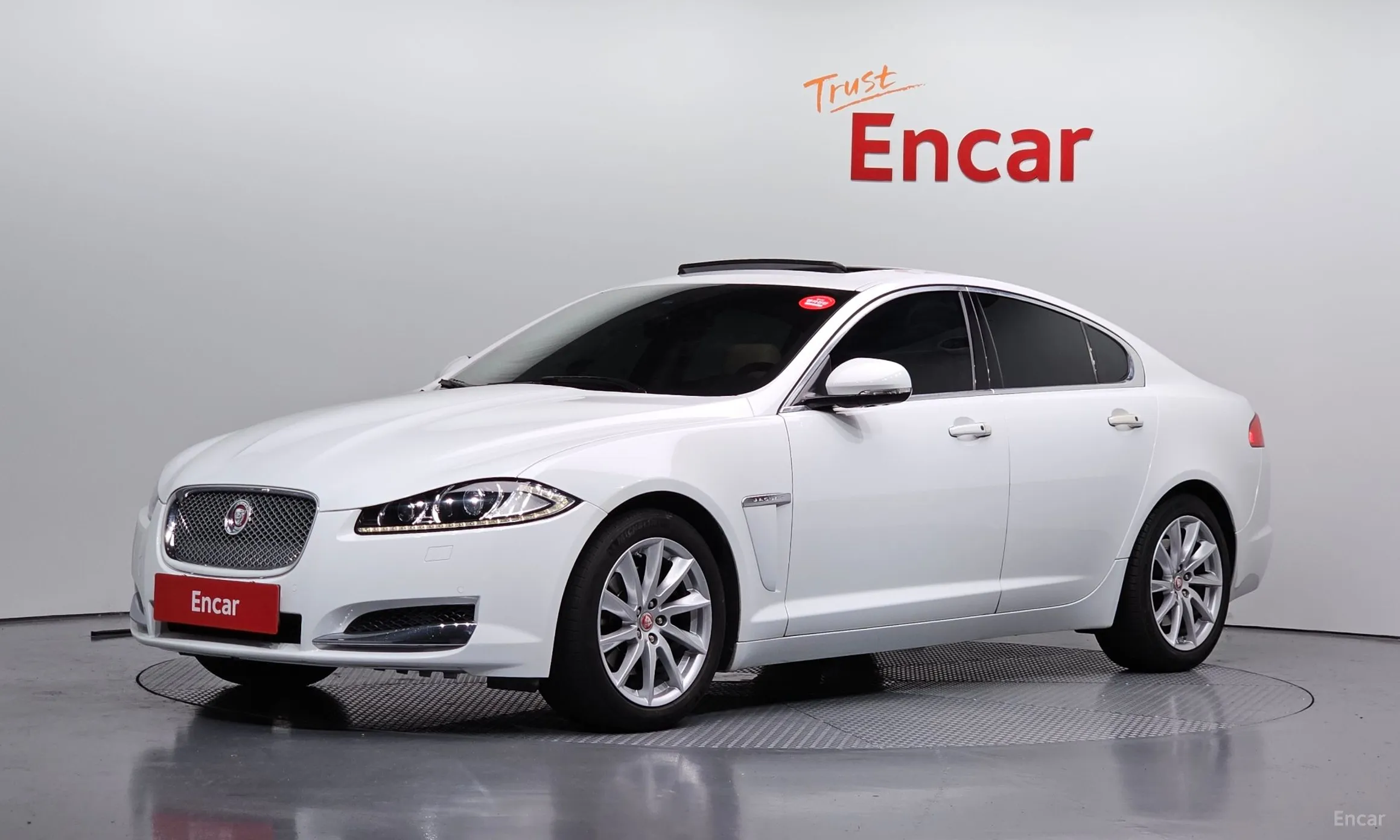 Jaguar New XF