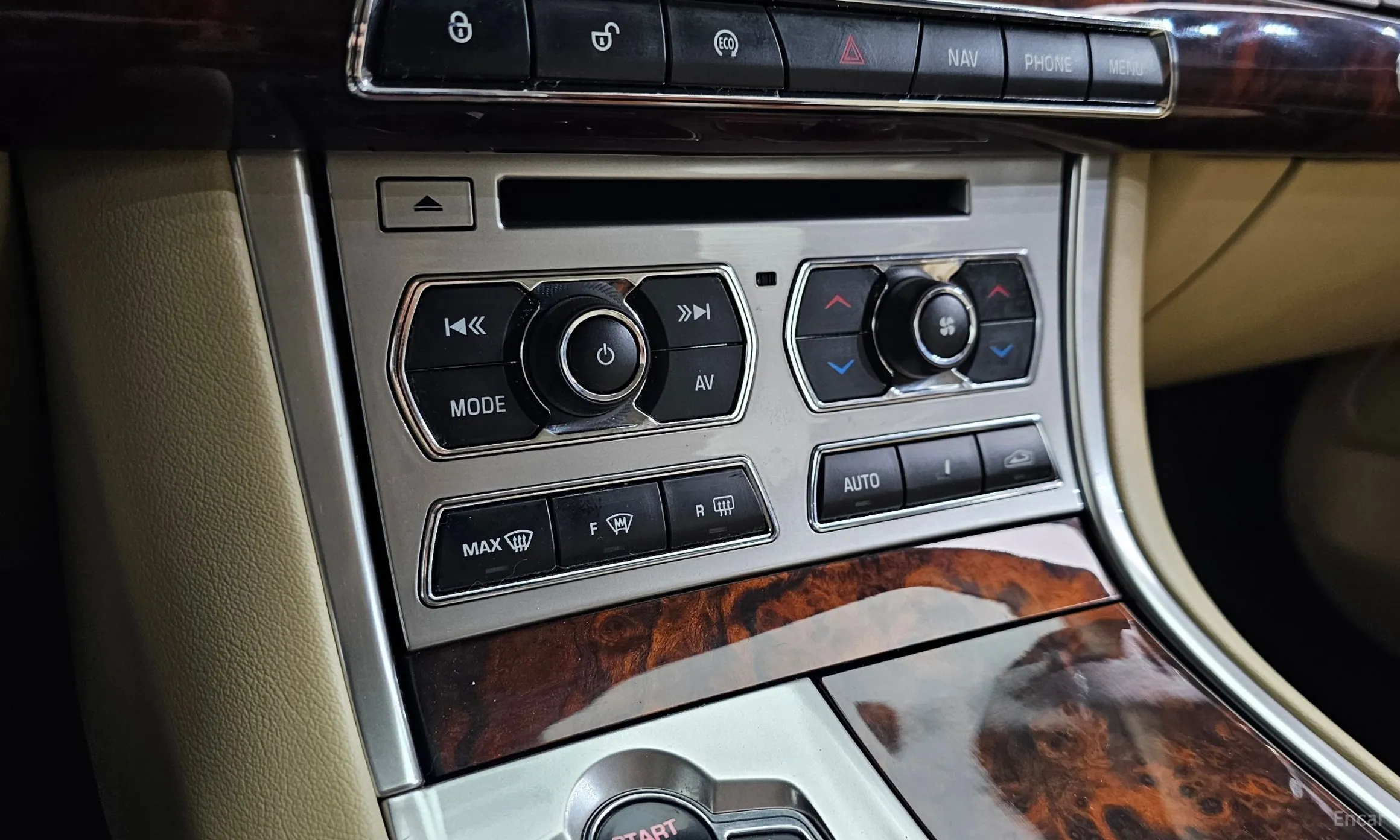 Jaguar New XF превью 19