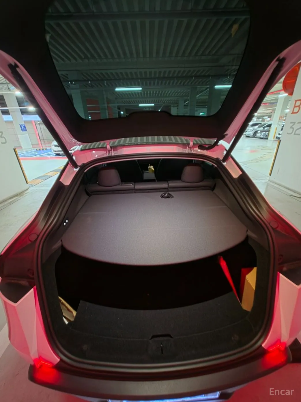 Tesla Model Y превью 11