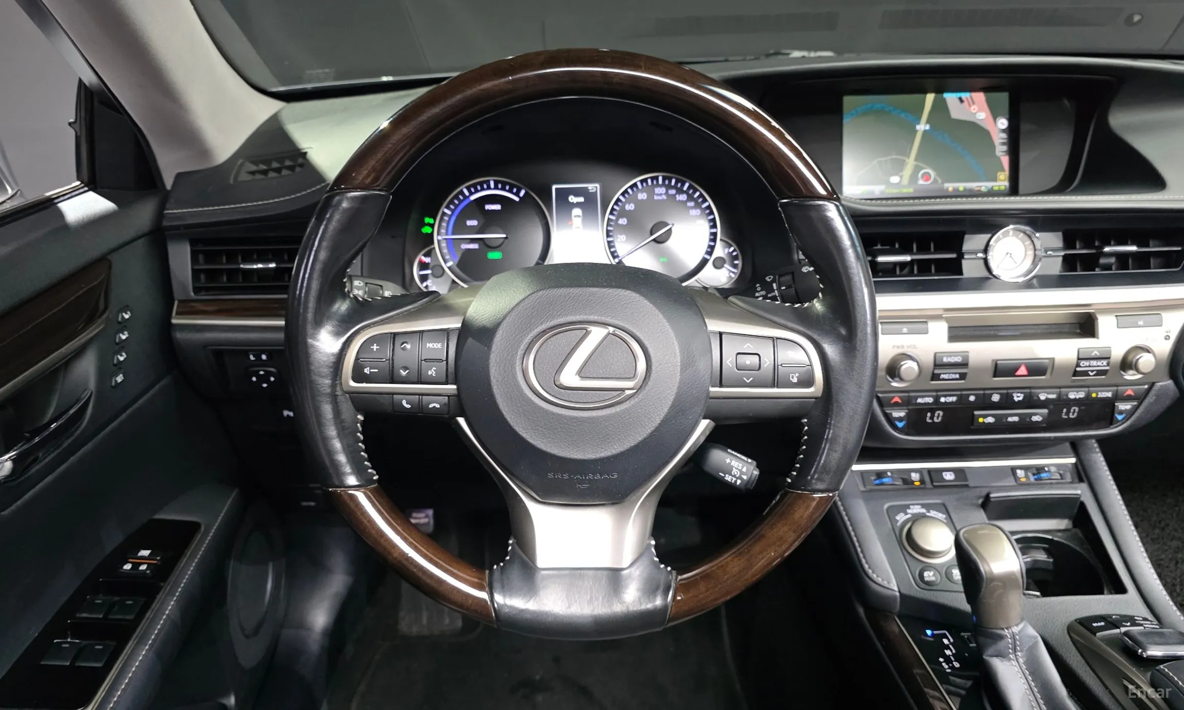 Lexus New ES300h превью 13