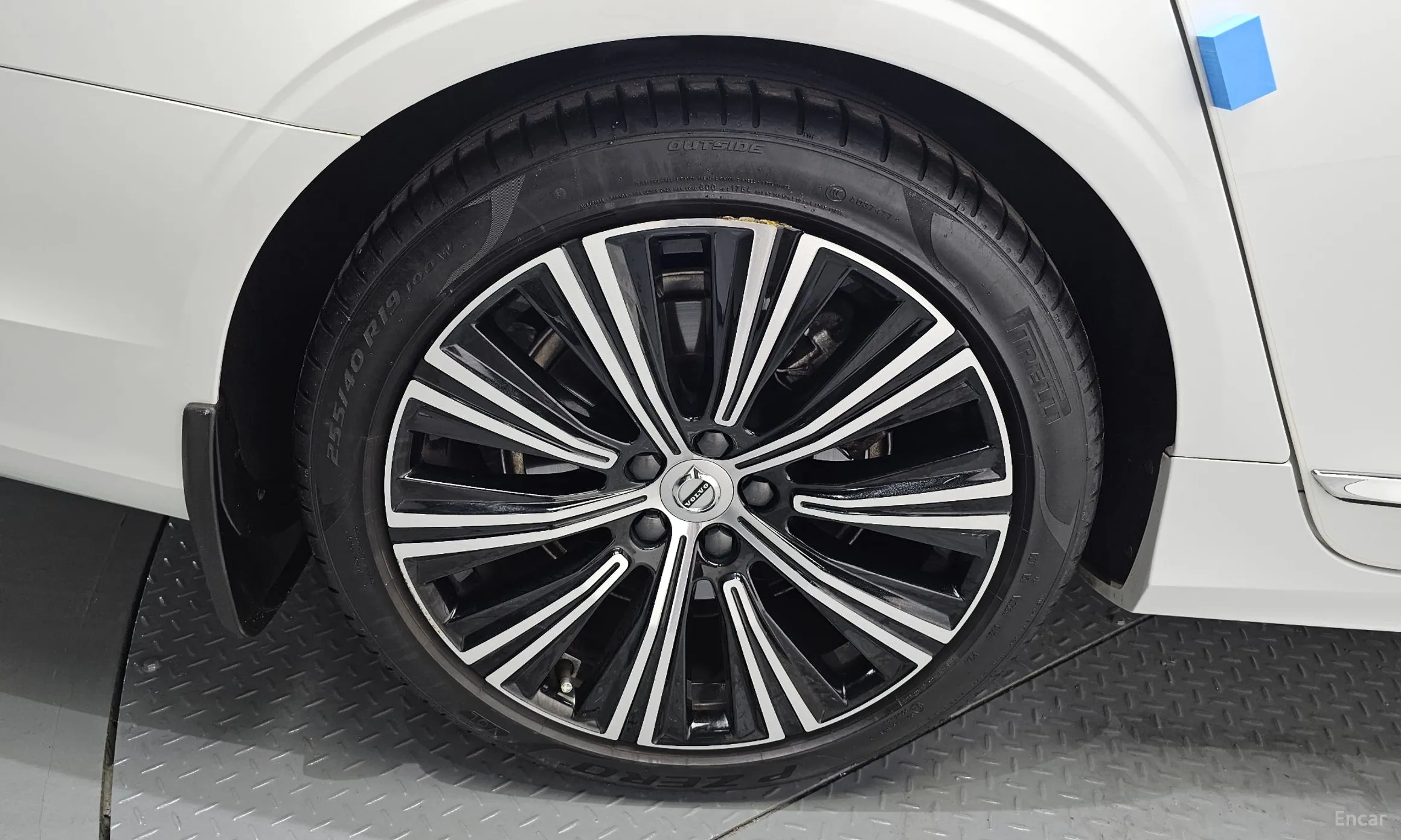 Volvo S90 превью 5