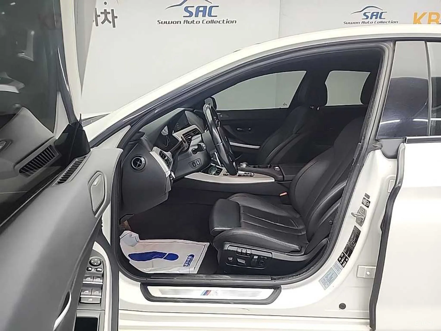 BMW 6 Series (F12) превью 11