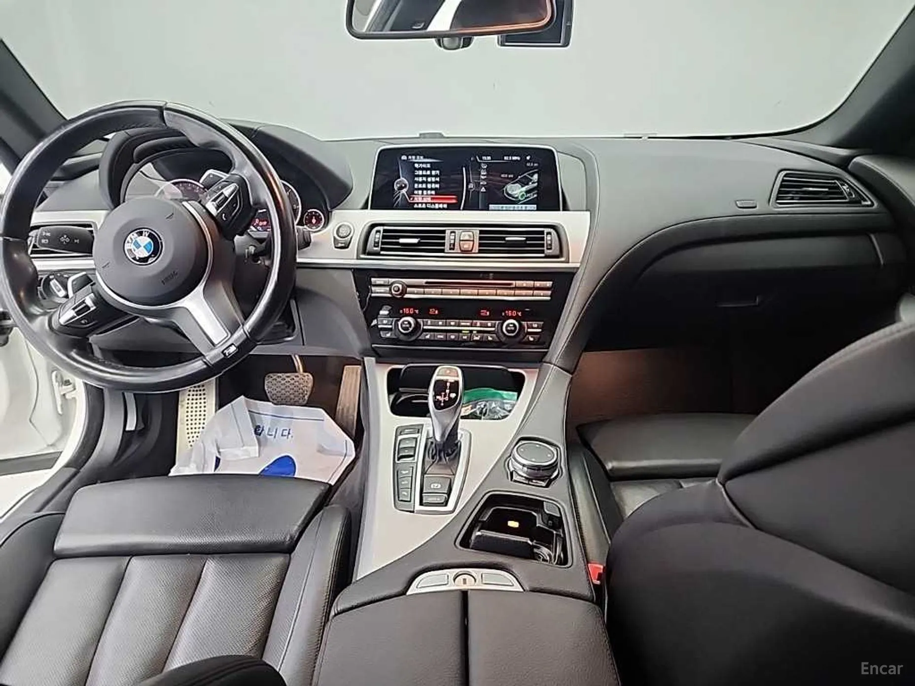 BMW 6 Series (F12) превью 7