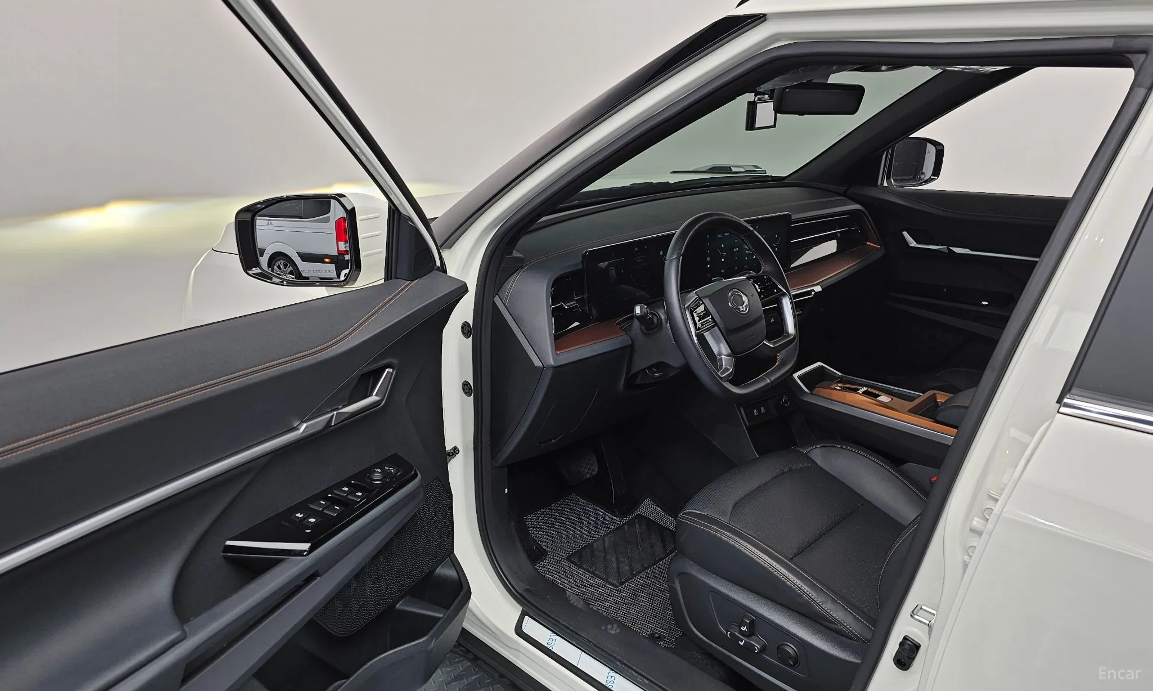 KG Mobility (SsangYong) The New Torres превью 10