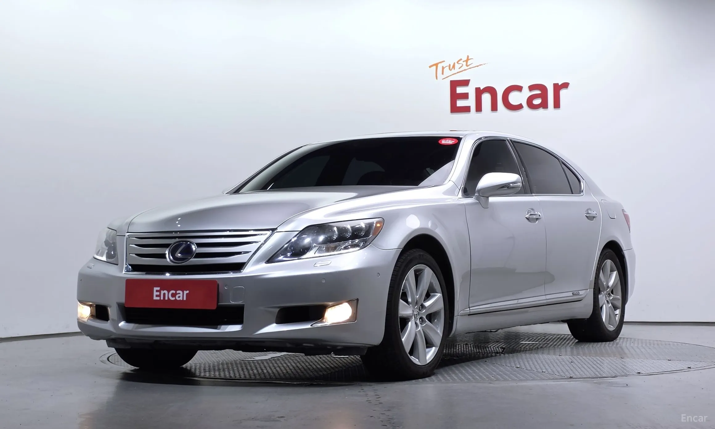 Lexus LS600hL