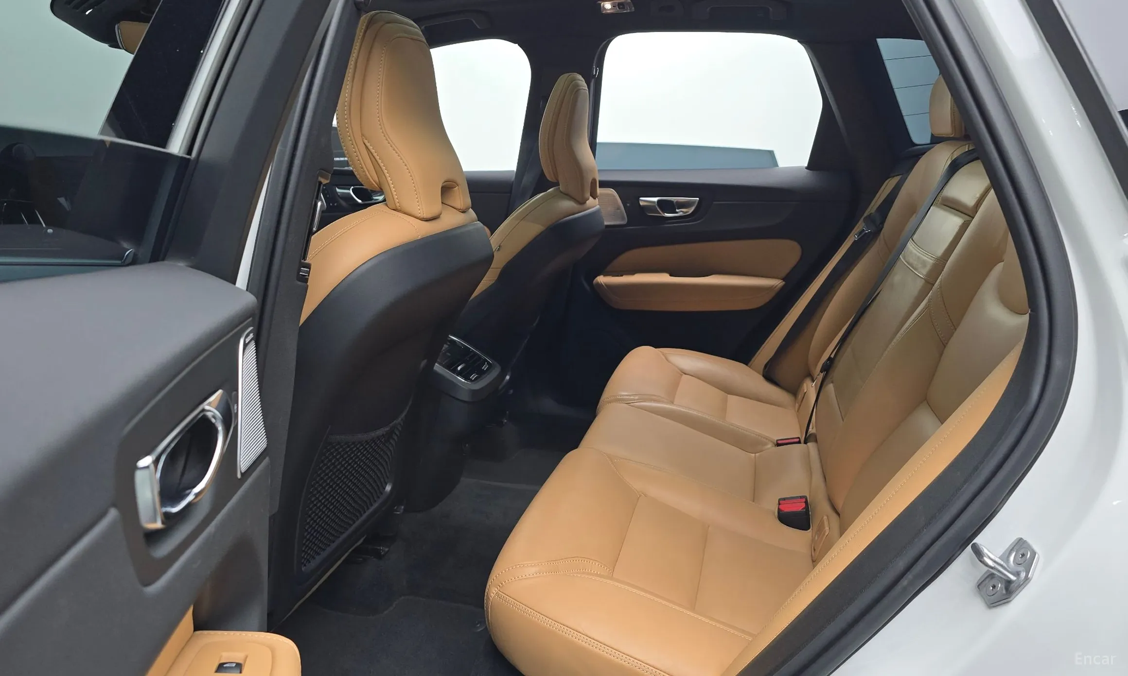 Volvo XC60 Gen 2 превью 12