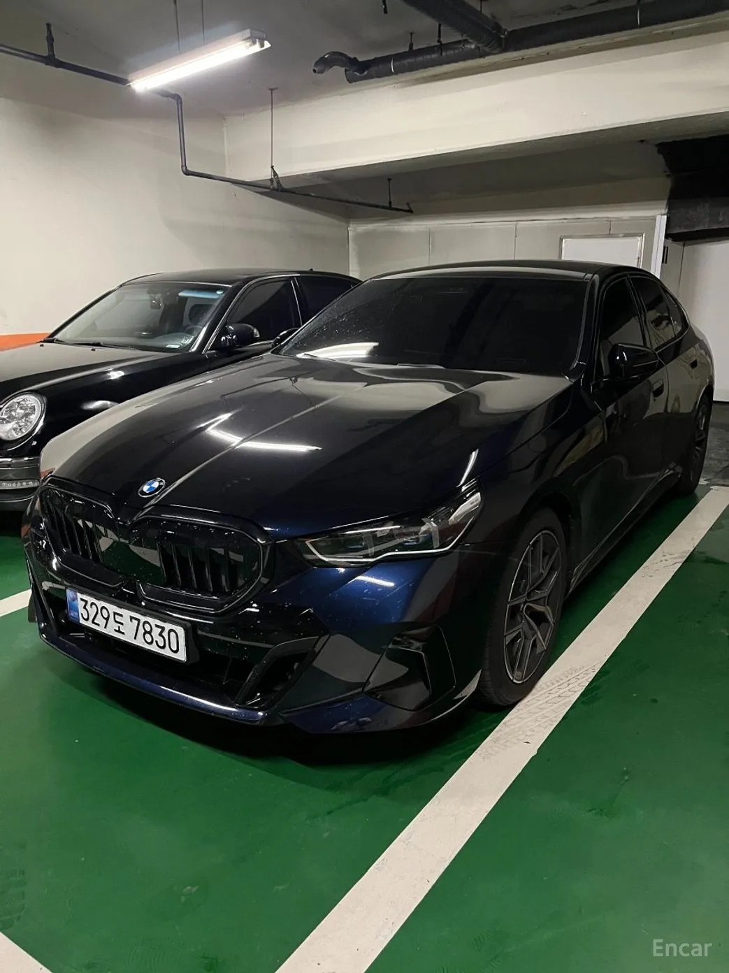 BMW 5 Series (G60) превью 2