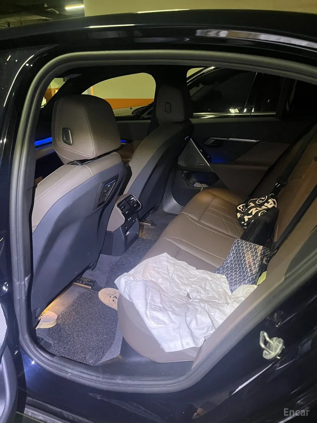 BMW 5 Series (G60) превью 16