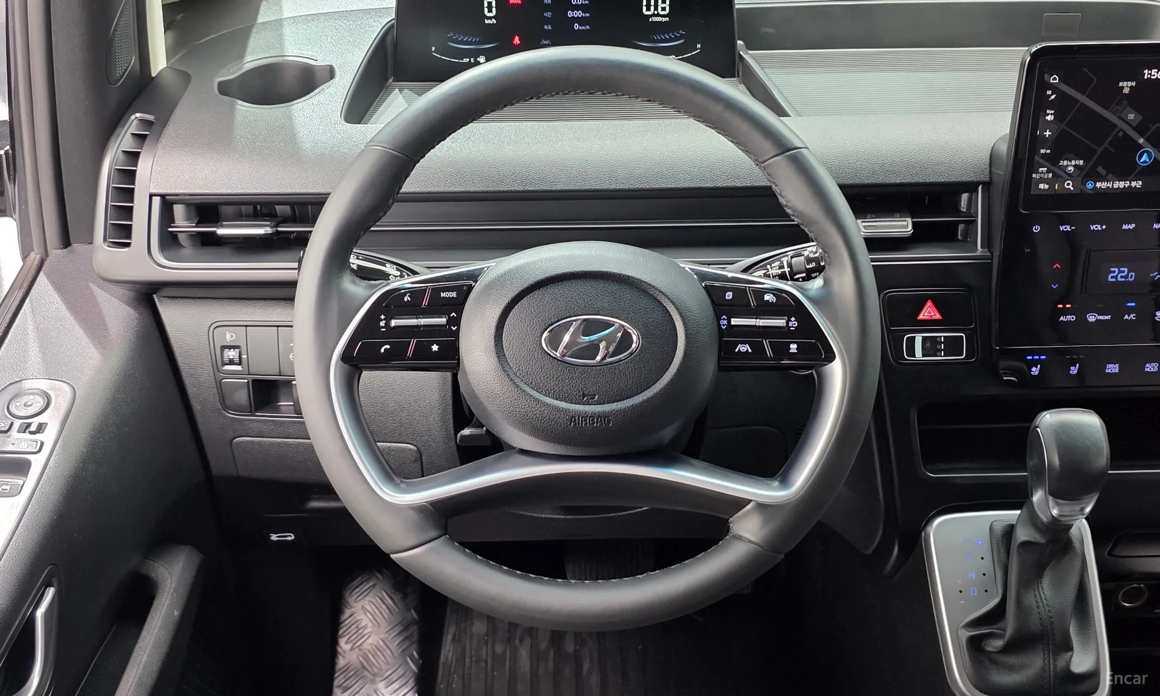 Hyundai Staria превью 13