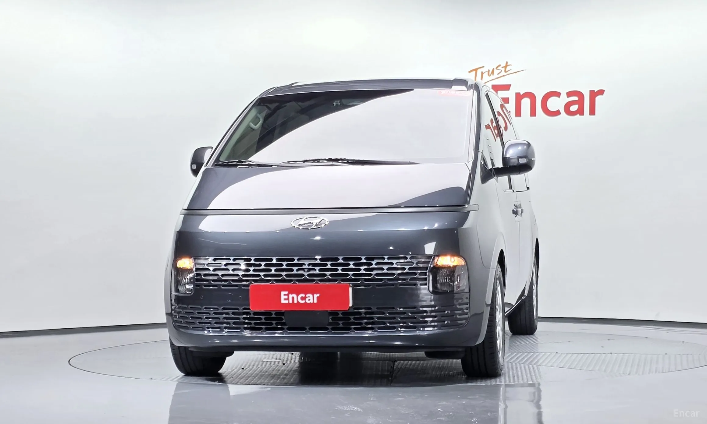 Hyundai Staria превью 3