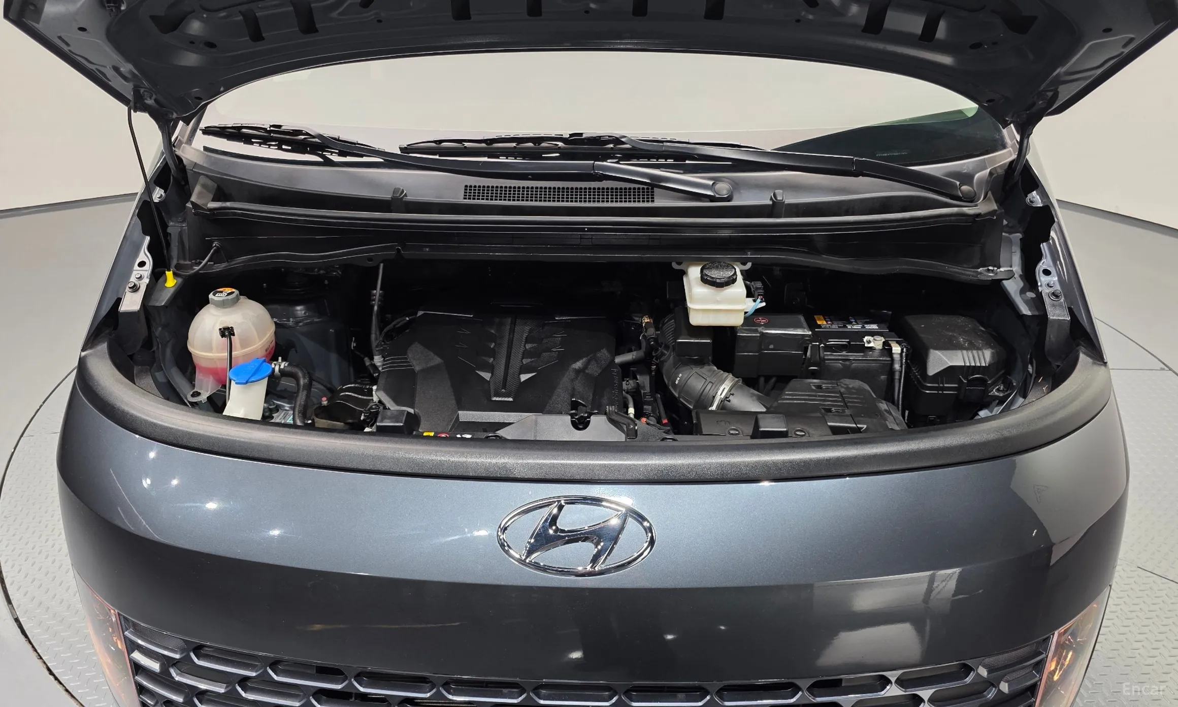 Hyundai Staria превью 6